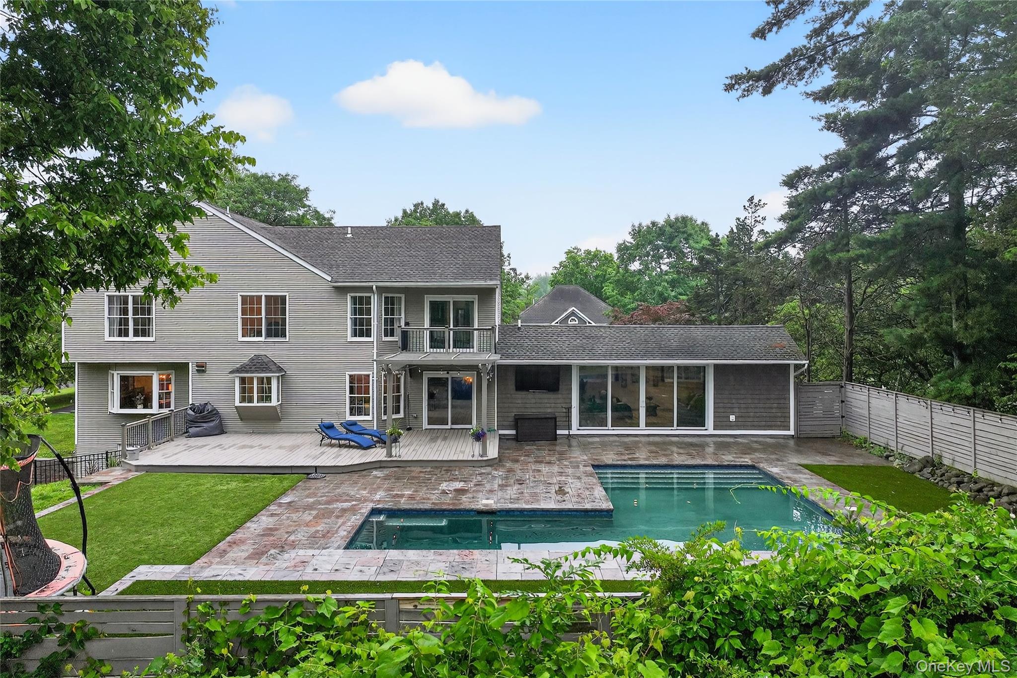 46 Heritage Court, Kingston, NY 12401