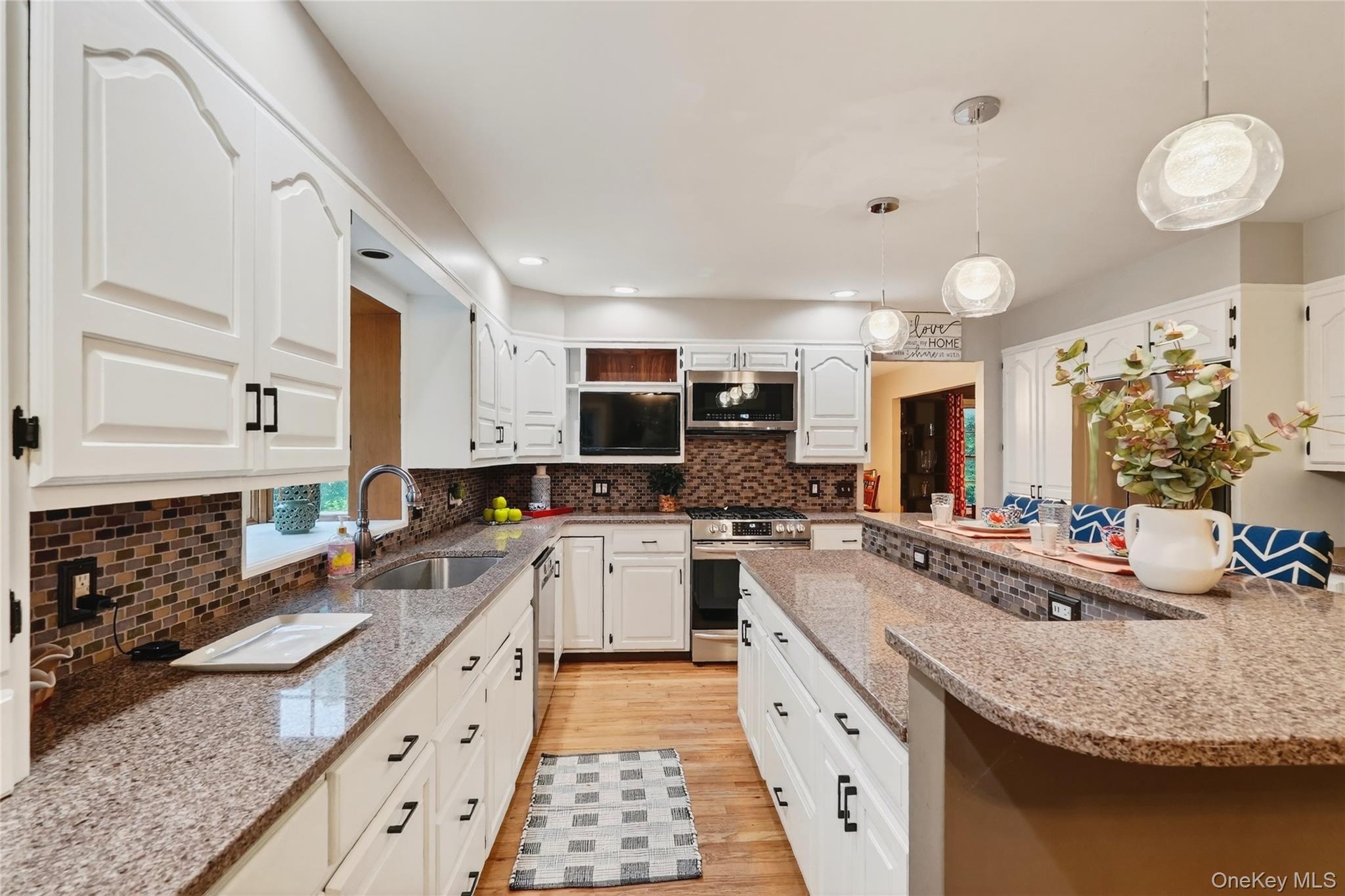 46 Heritage Court, Kingston, NY 12401