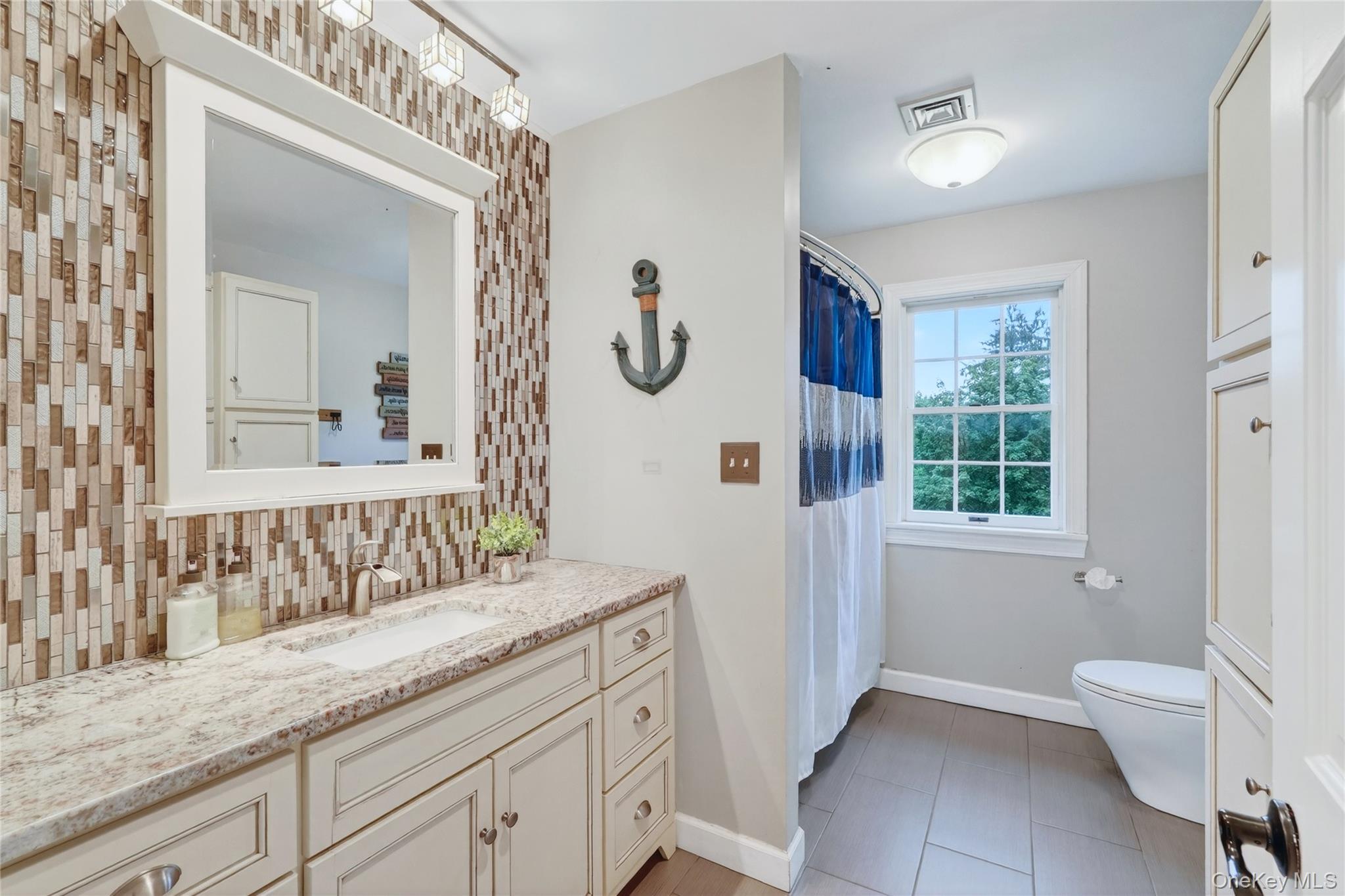 46 Heritage Court, Kingston, NY 12401