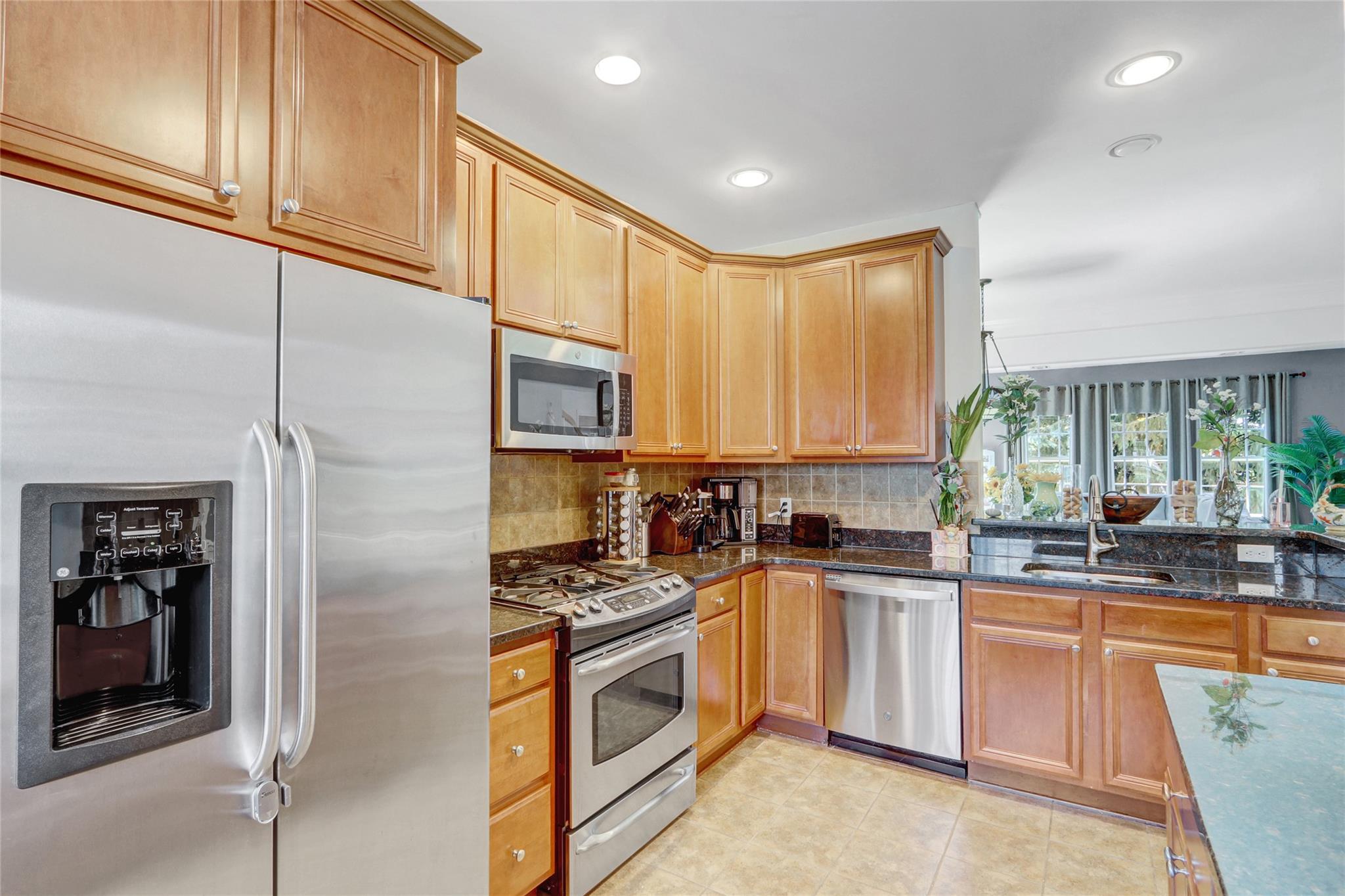 32 Southampton Drive, Massapequa, NY 11758