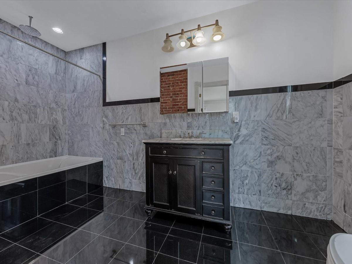 44 Arbor Place, Glen Cove, NY 11542