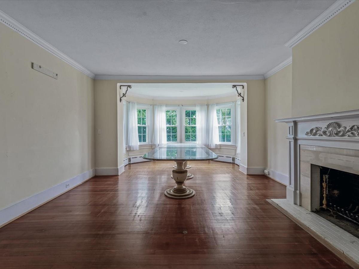 44 Arbor Place, Glen Cove, NY 11542