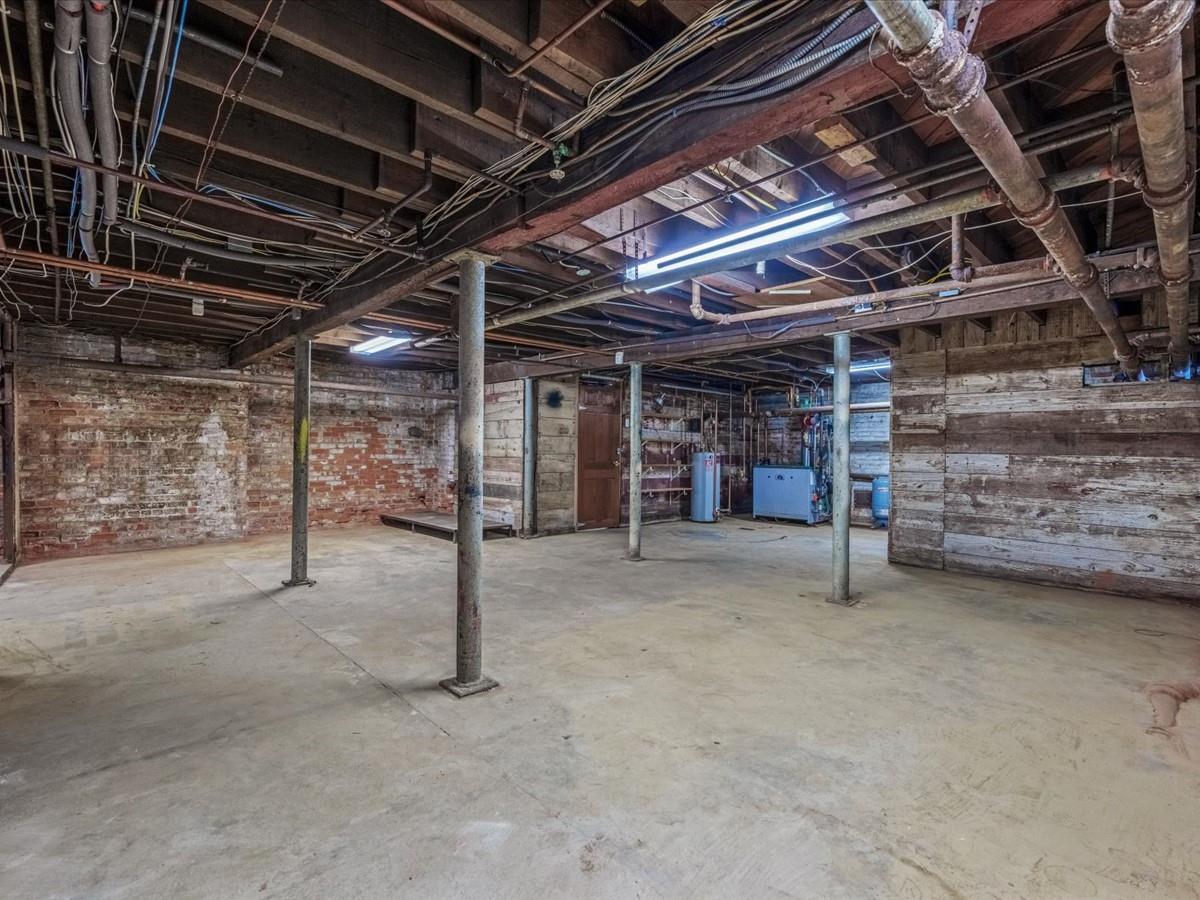 44 Arbor Place, Glen Cove, NY 11542