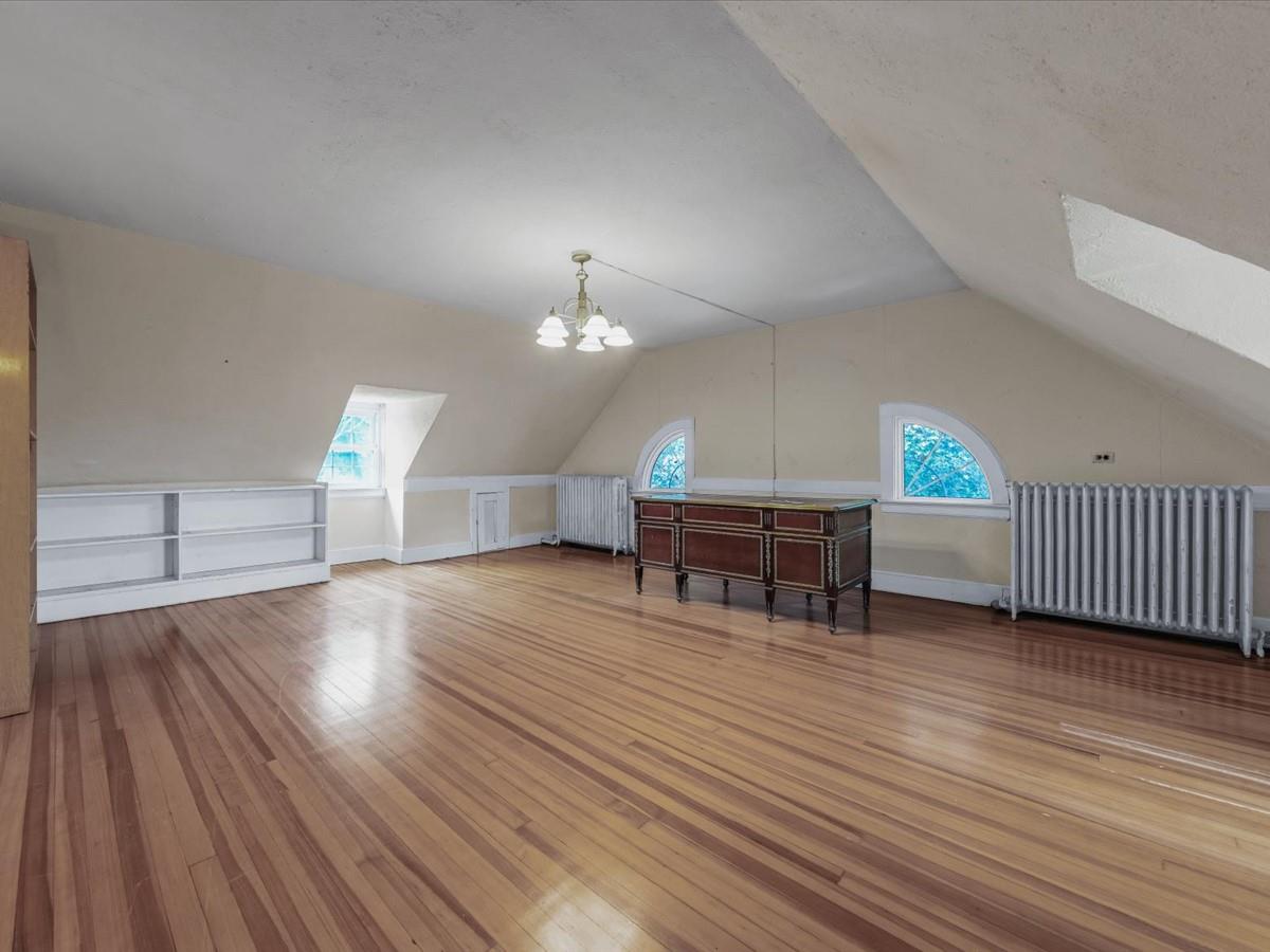 44 Arbor Place, Glen Cove, NY 11542