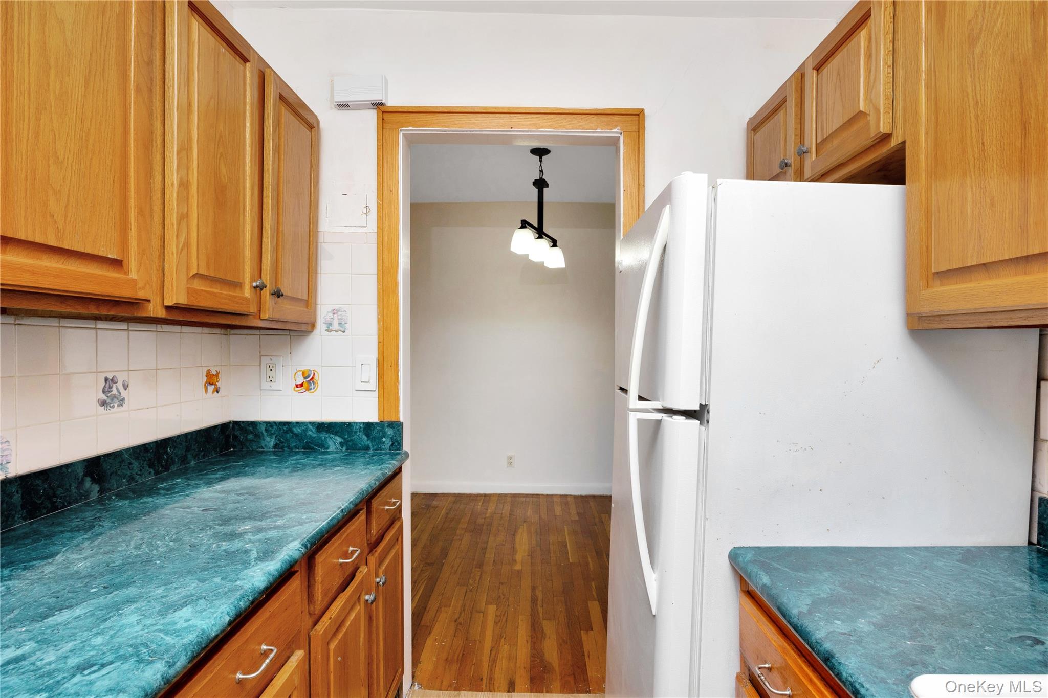 57-47 246 Crescent # 1, Douglaston, NY 11362