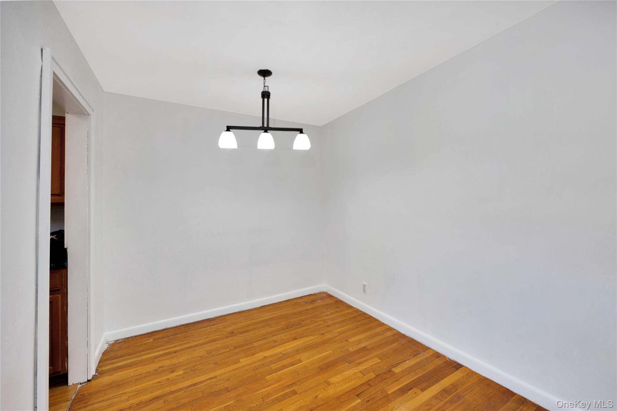 57-47 246 Crescent # 1, Douglaston, NY 11362