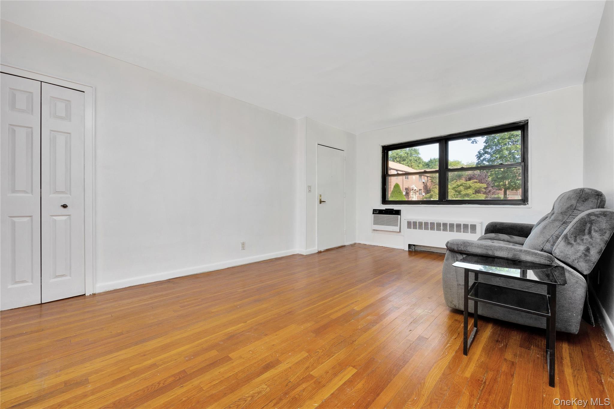 57-47 246 Crescent # 1, Douglaston, NY 11362