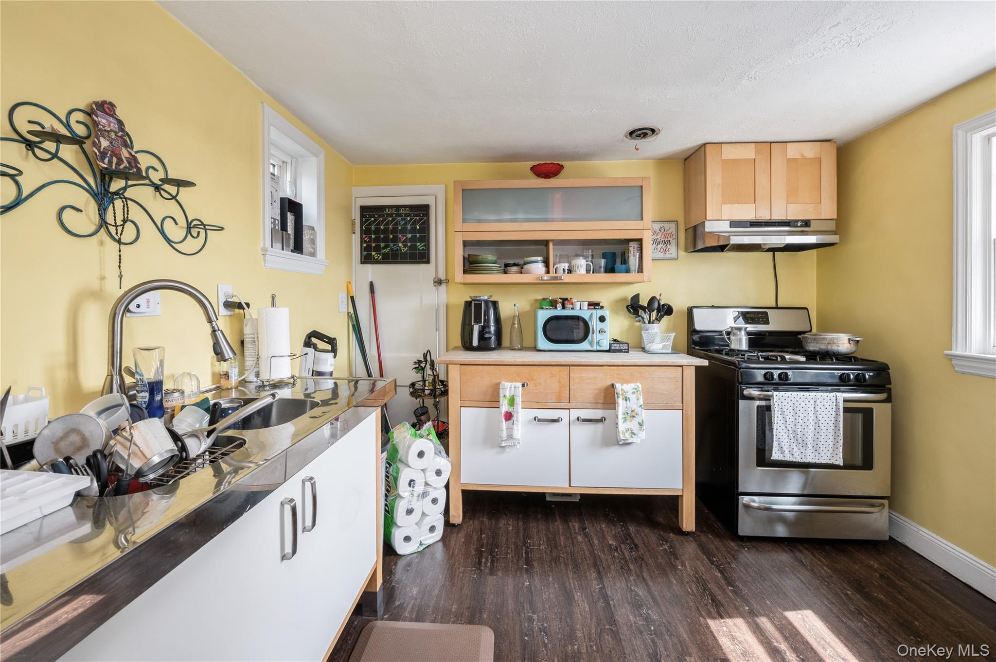 93 Edgewood Avenue, Yonkers, NY 10704