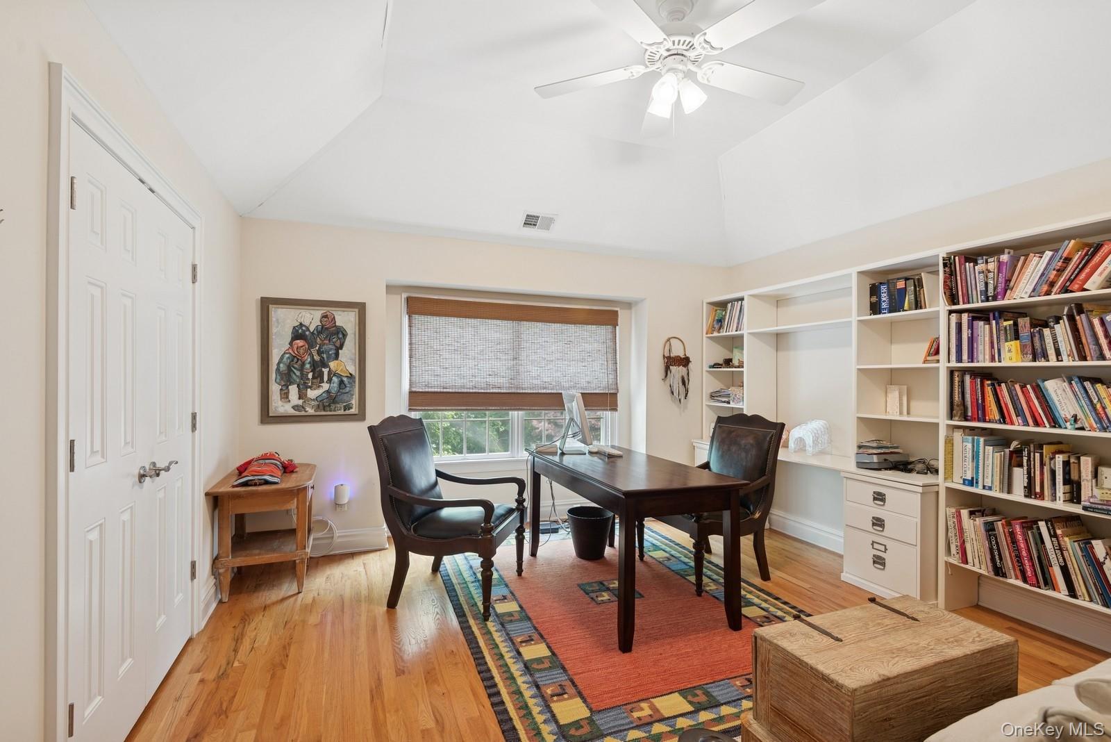 7 Highwood Road, Setauket, NY 11733