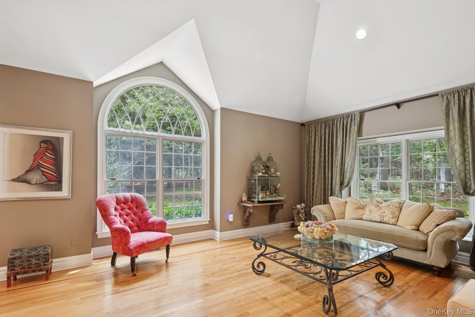 7 Highwood Road, Setauket, NY 11733