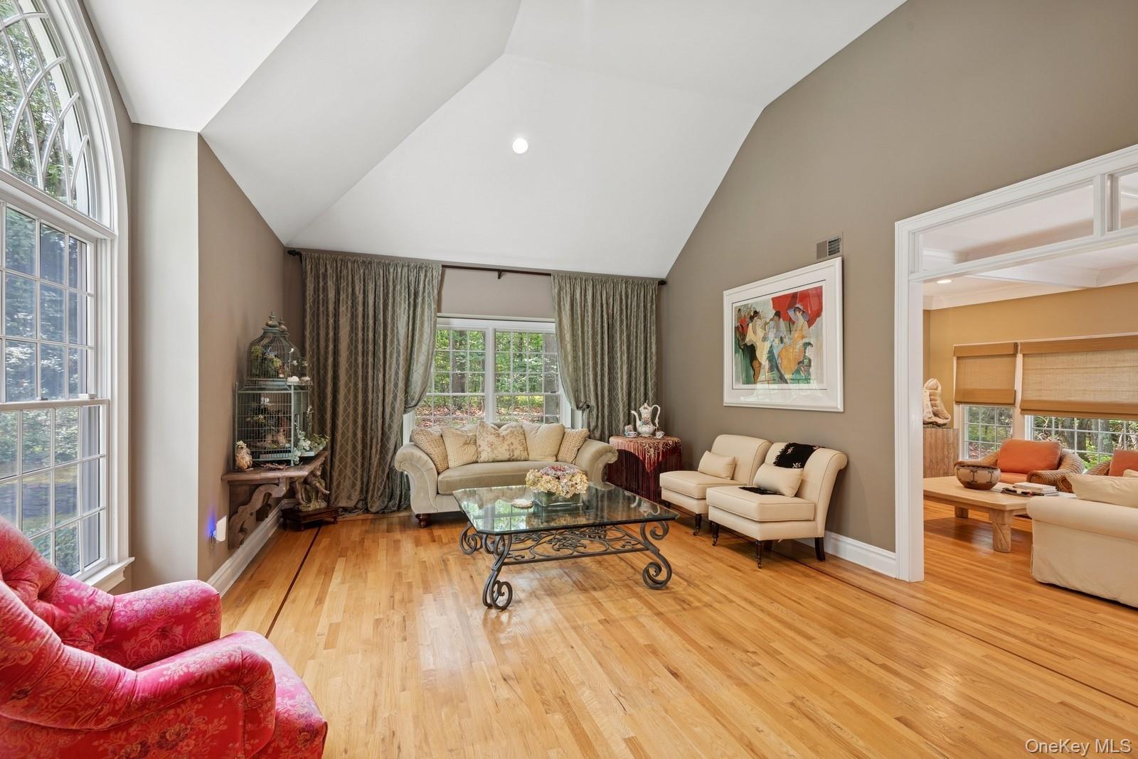 7 Highwood Road, Setauket, NY 11733