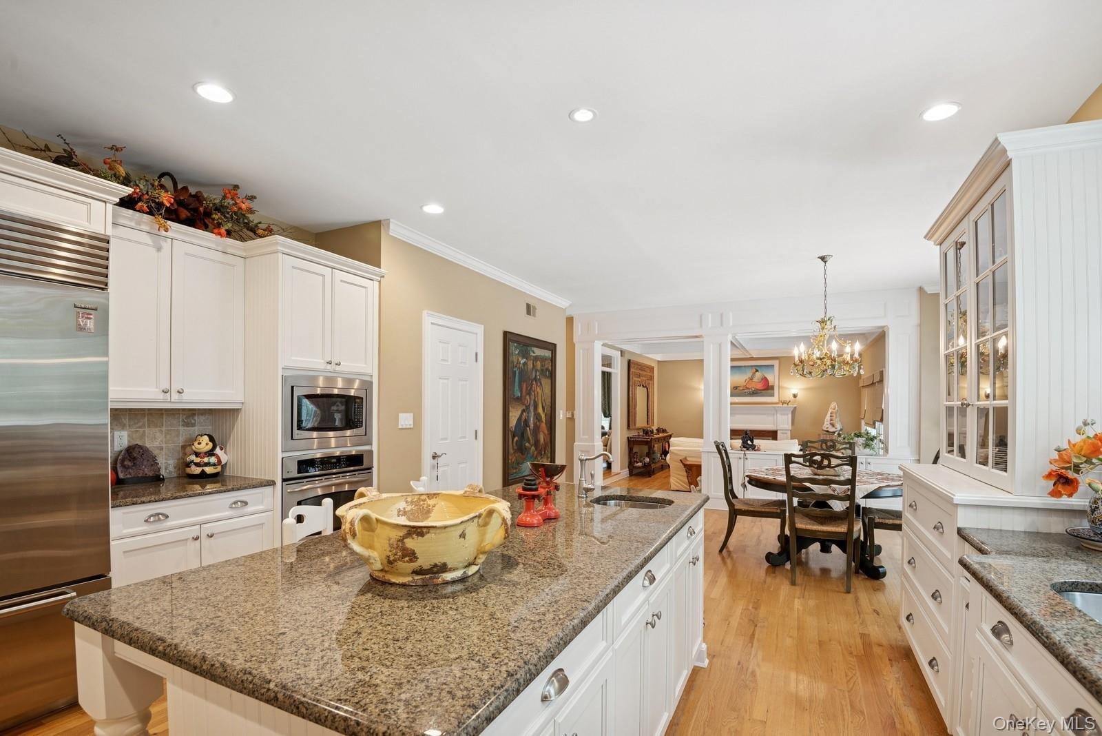 7 Highwood Road, Setauket, NY 11733