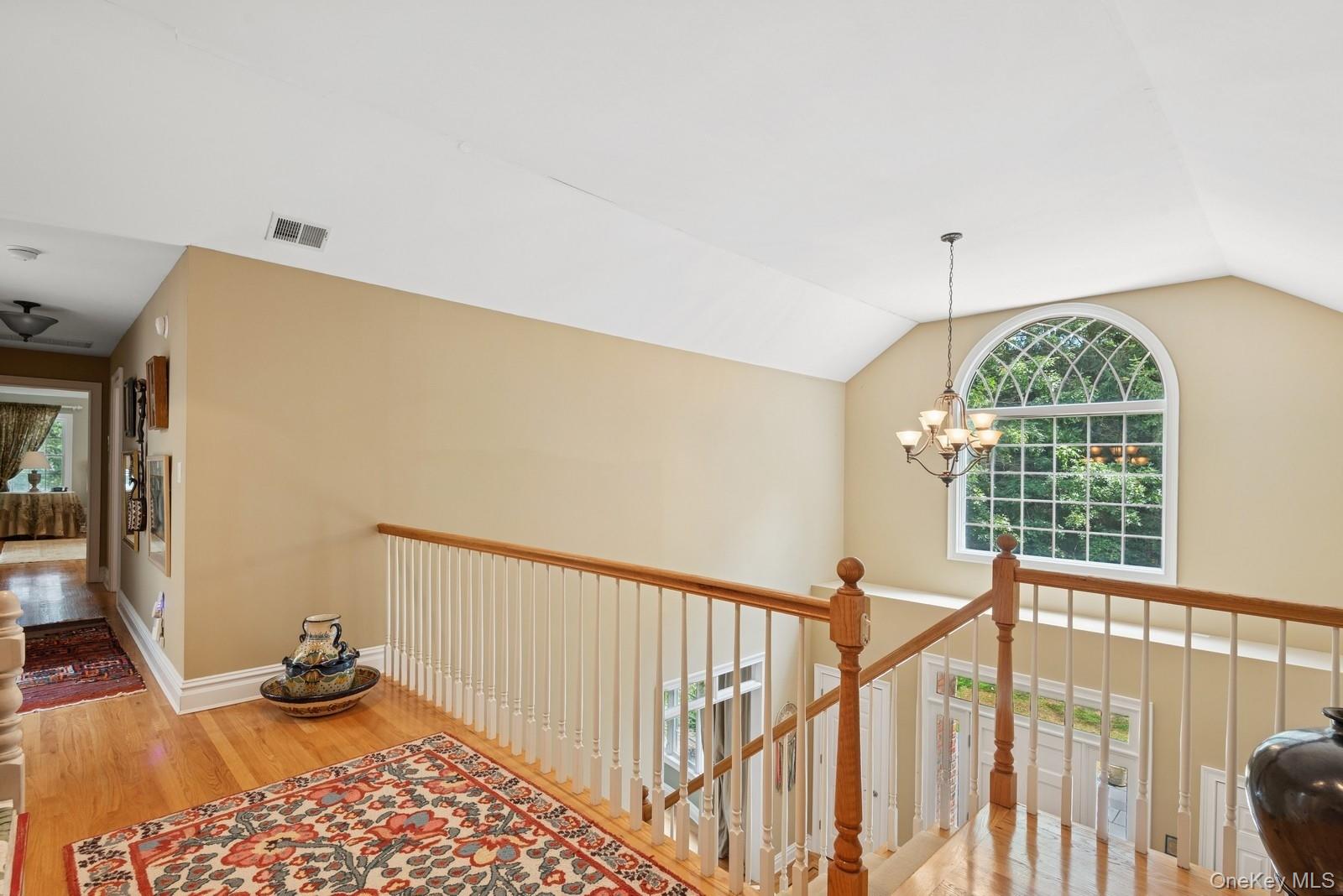 7 Highwood Road, Setauket, NY 11733