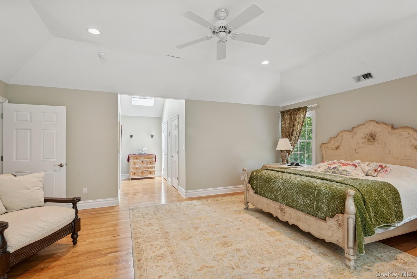 7 Highwood Road, Setauket, NY 11733