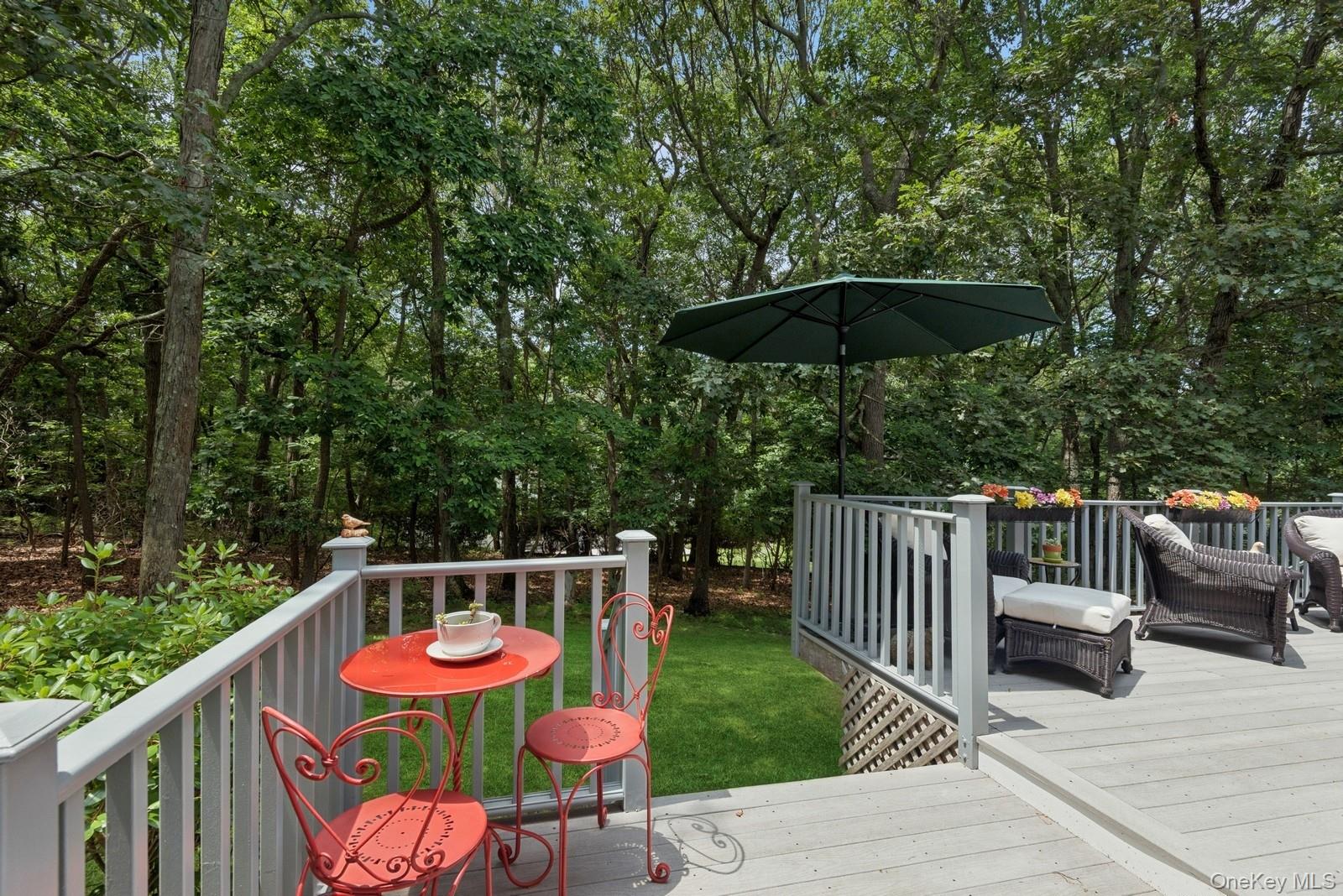 7 Highwood Road, Setauket, NY 11733