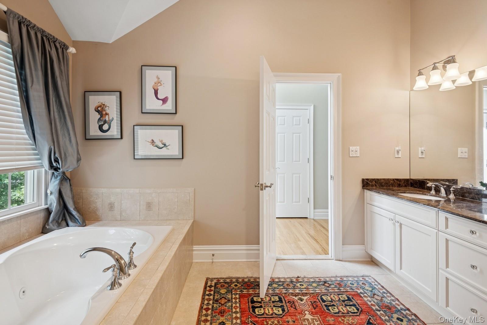 7 Highwood Road, Setauket, NY 11733