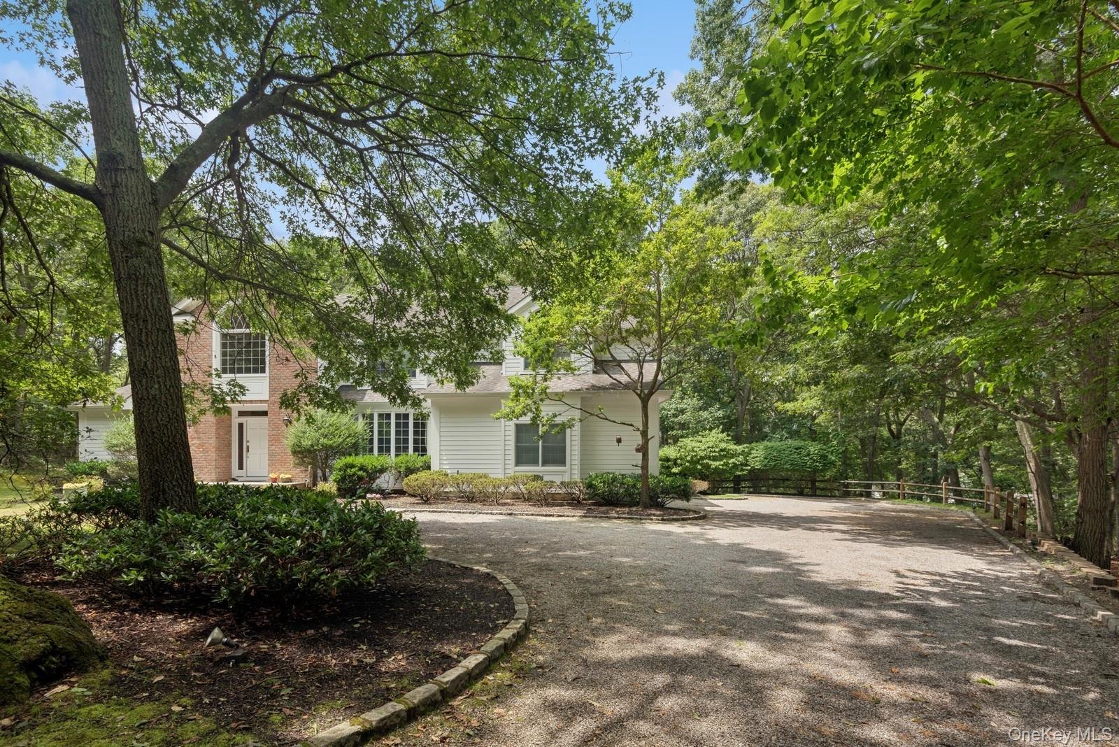 7 Highwood Road, Setauket, NY 11733