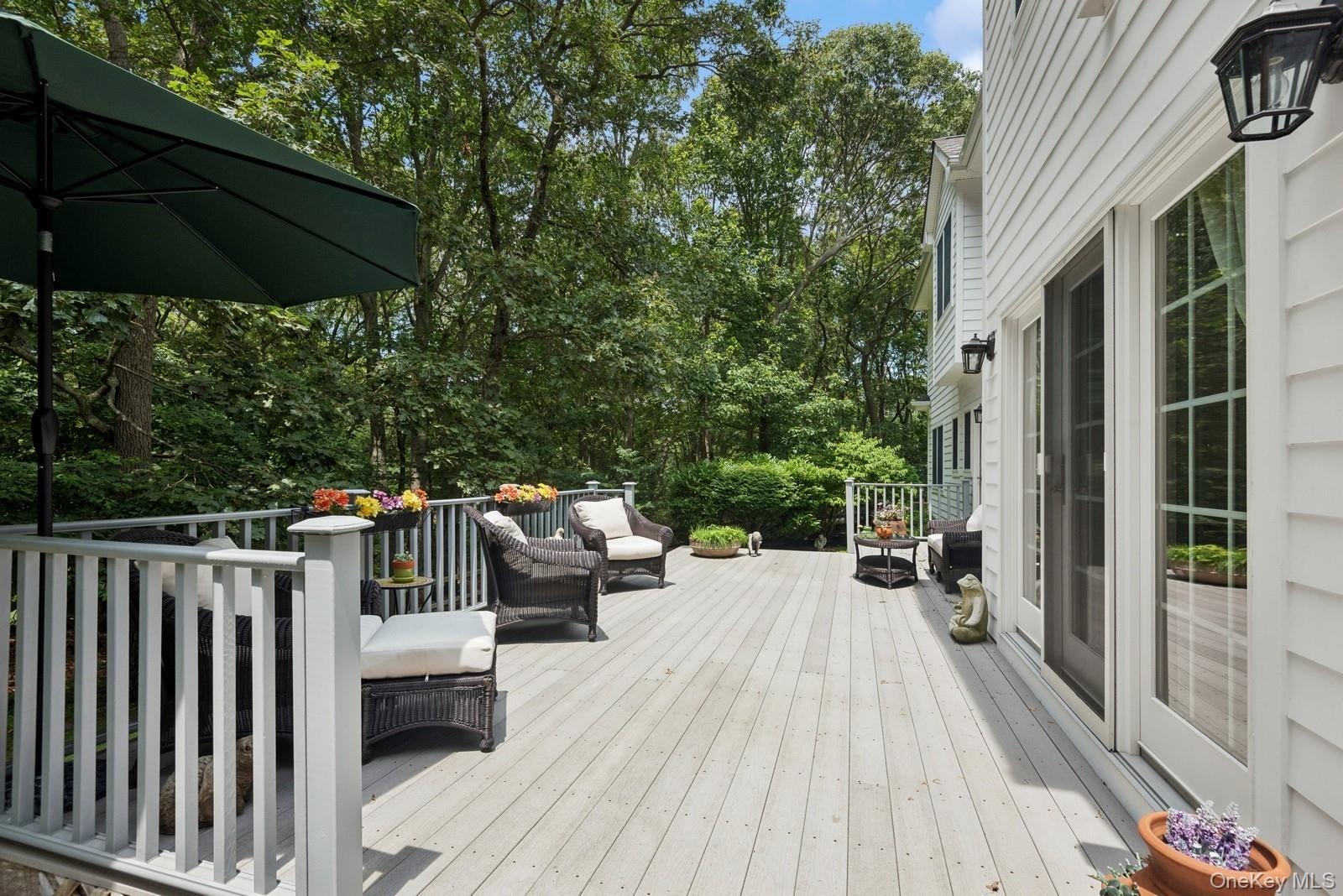 7 Highwood Road, Setauket, NY 11733