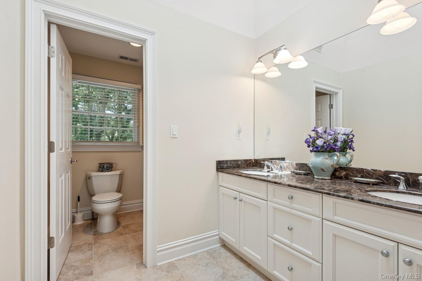 7 Highwood Road, Setauket, NY 11733