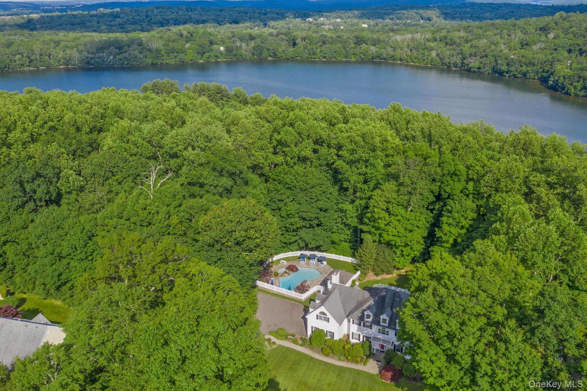 44 Watergate Drive, Amawalk, NY 10501