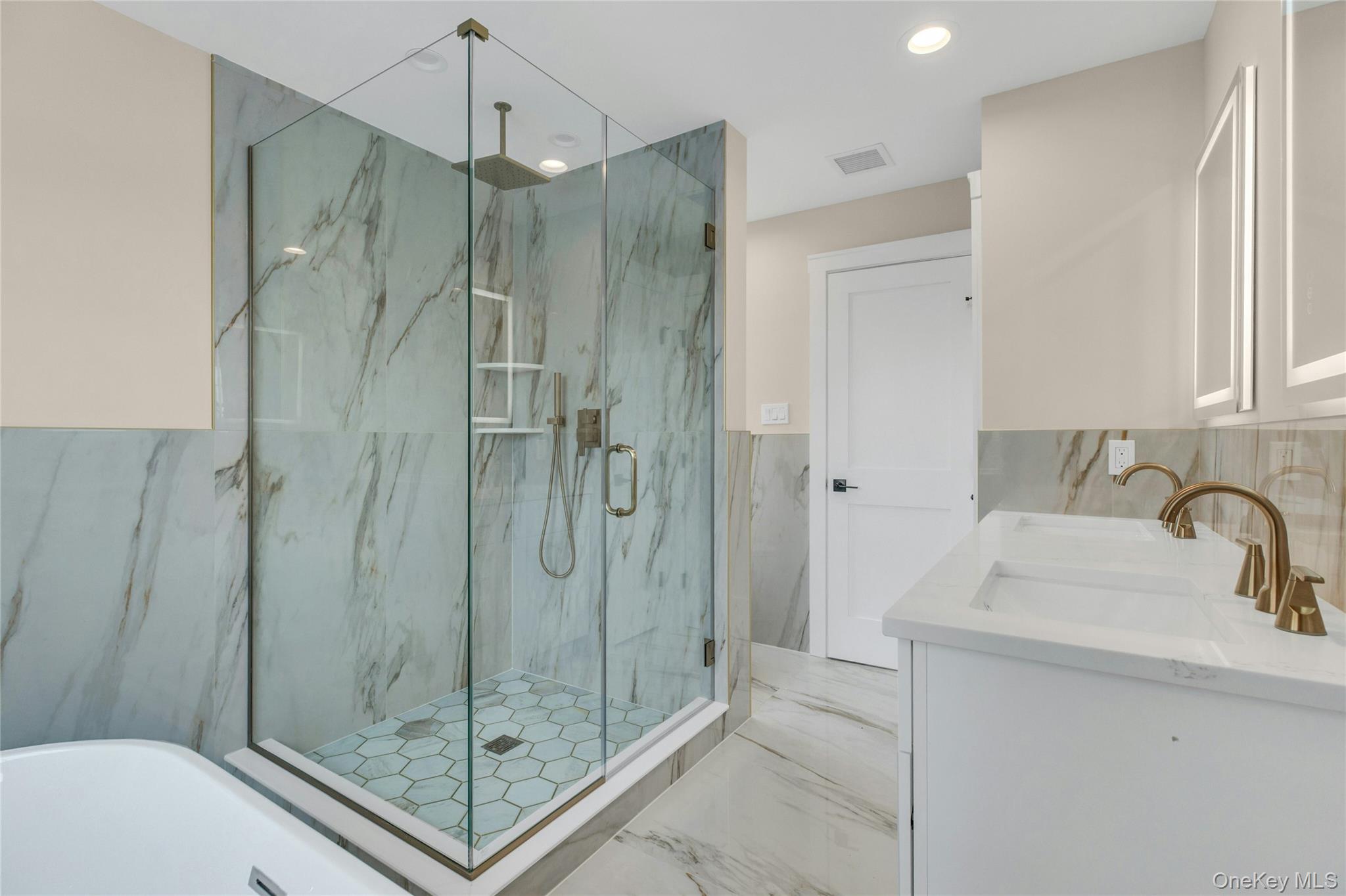 7 Sheridan Street, Old Bethpage, NY 11804