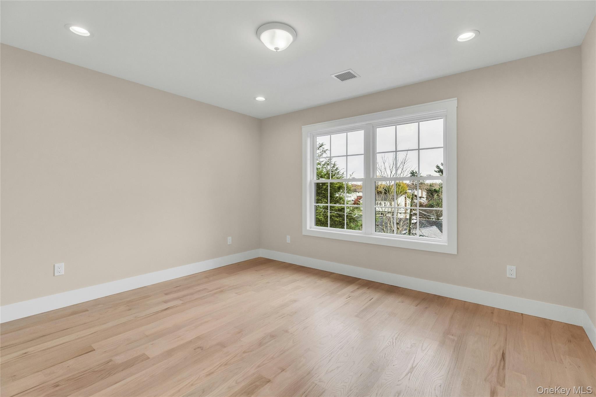 7 Sheridan Street, Old Bethpage, NY 11804