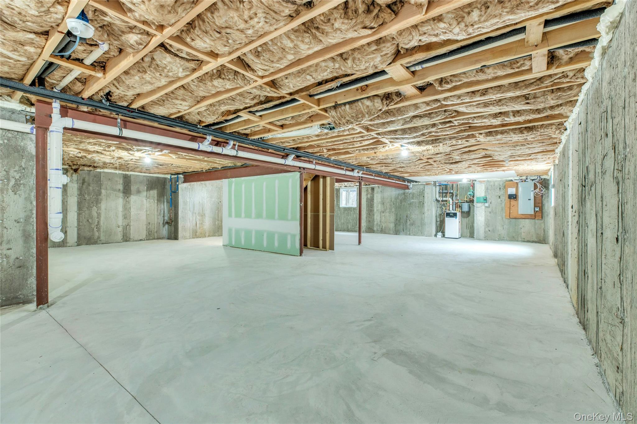 7 Sheridan Street, Old Bethpage, NY 11804