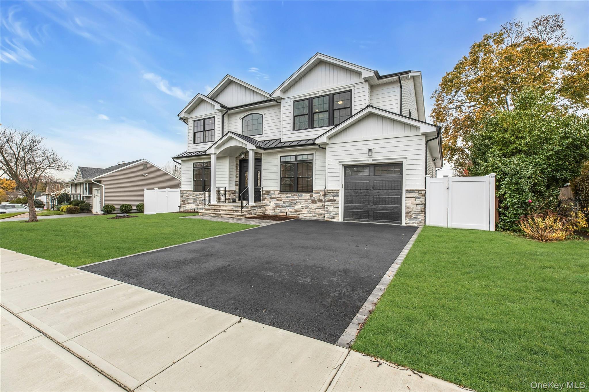 7 Sheridan Street, Old Bethpage, NY 11804