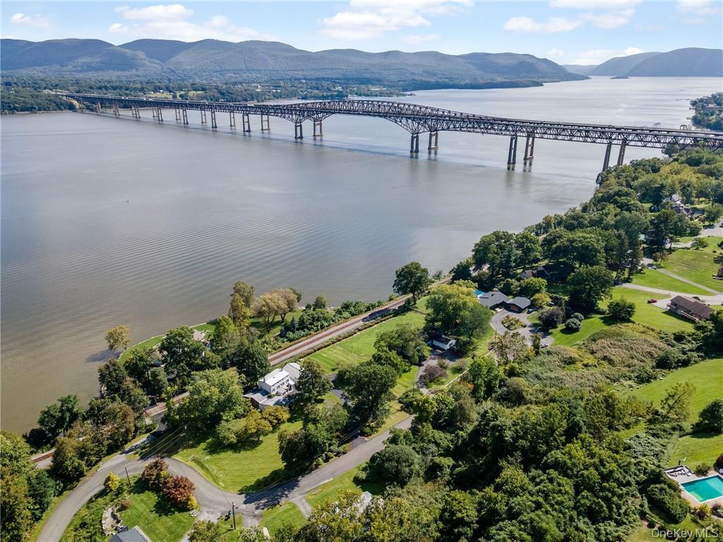 Commonwealth (Water Way), Newburgh, NY 12550