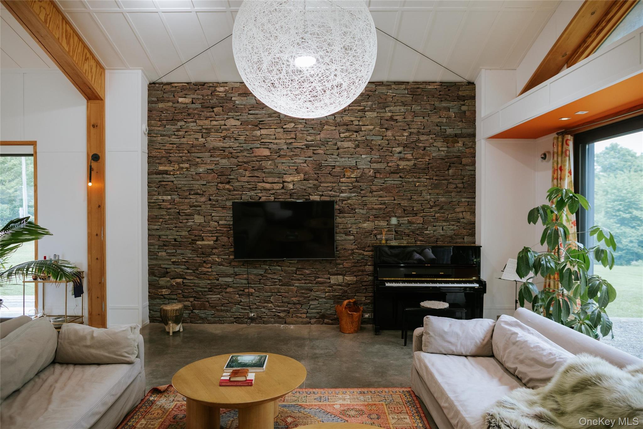 1199 W Highland Road, Stamford, NY 12167