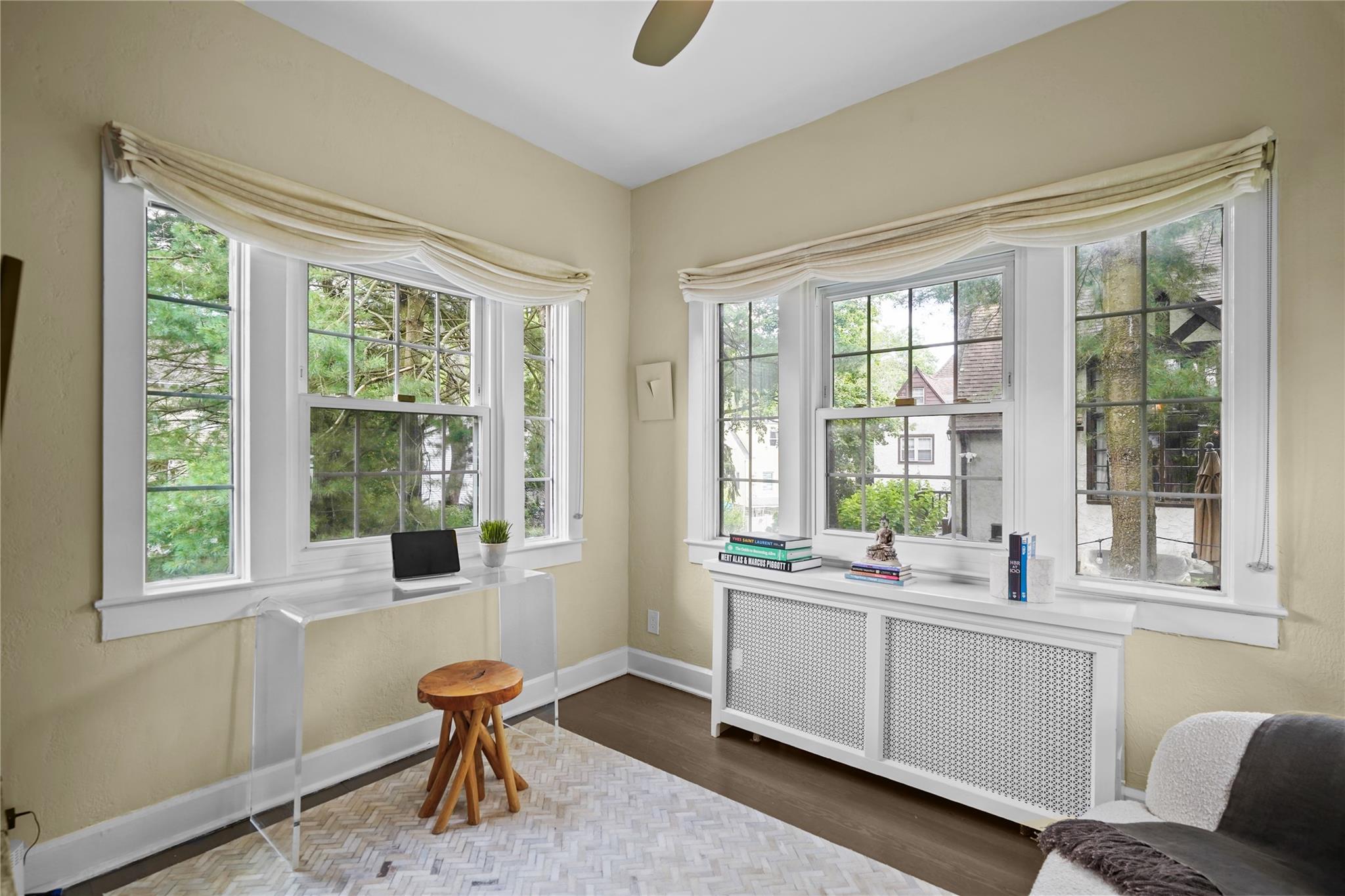 203 Knollwood Avenue, Mamaroneck, NY 10543