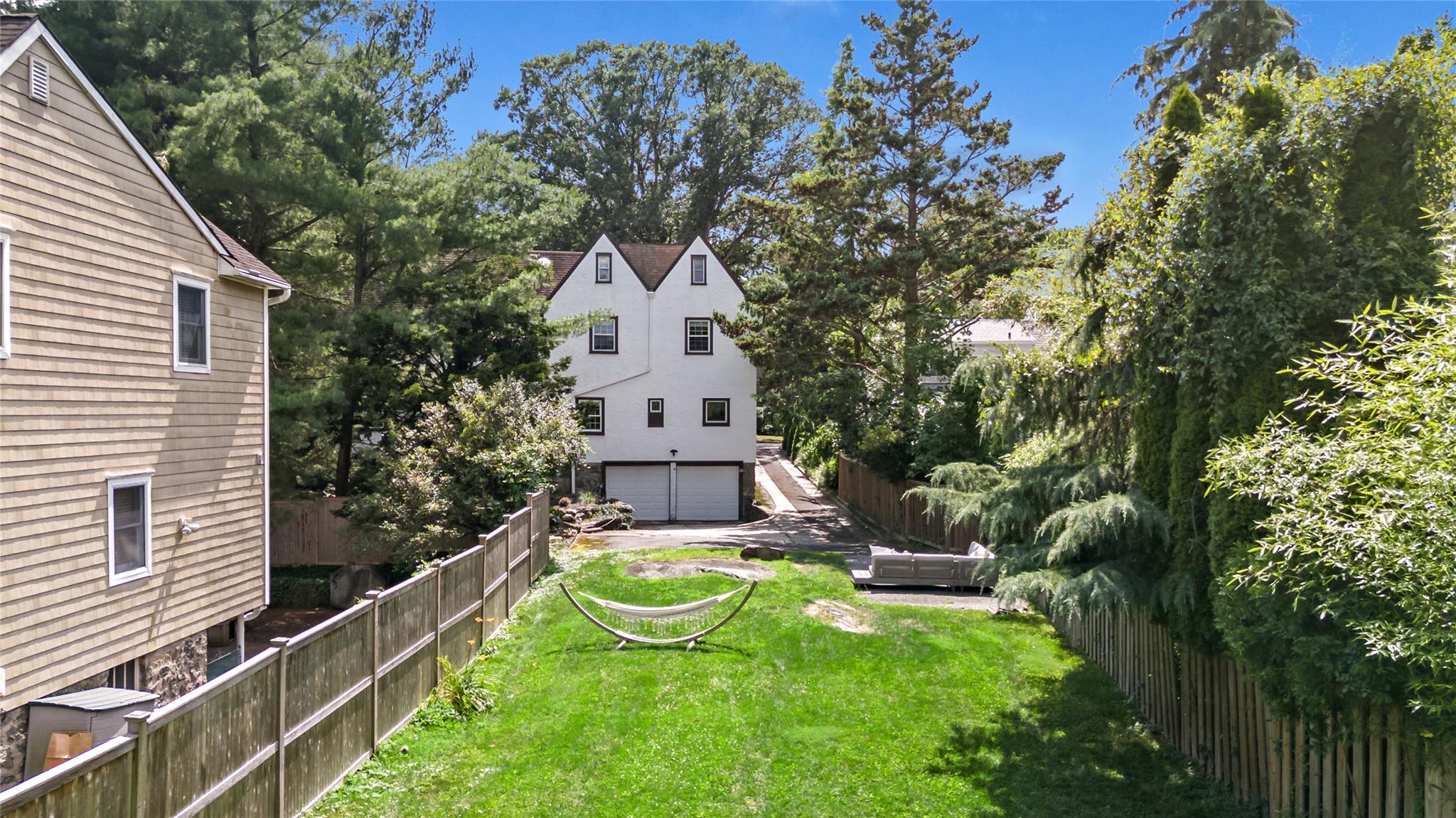 203 Knollwood Avenue, Mamaroneck, NY 10543