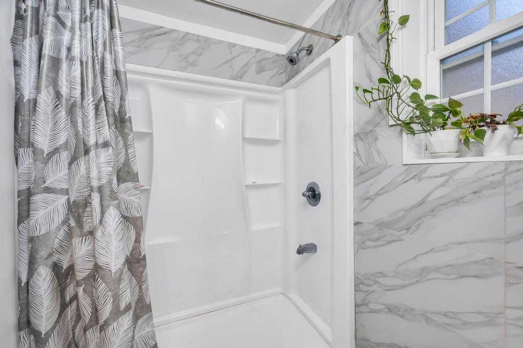 67-01a Springfield Boulevard # A, Oakland Gardens, NY 11364