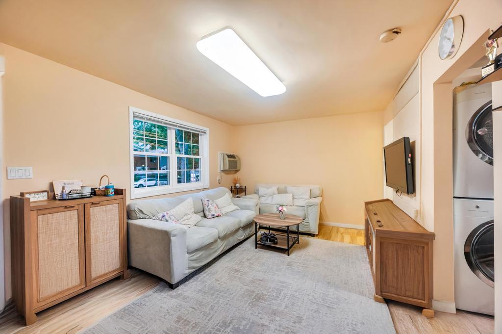 67-01a Springfield Boulevard # A, Oakland Gardens, NY 11364