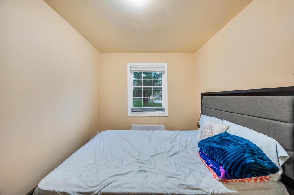 67-01a Springfield Boulevard # A, Oakland Gardens, NY 11364