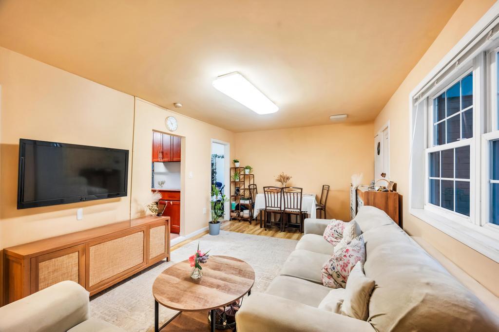 67-01a Springfield Boulevard # A, Oakland Gardens, NY 11364