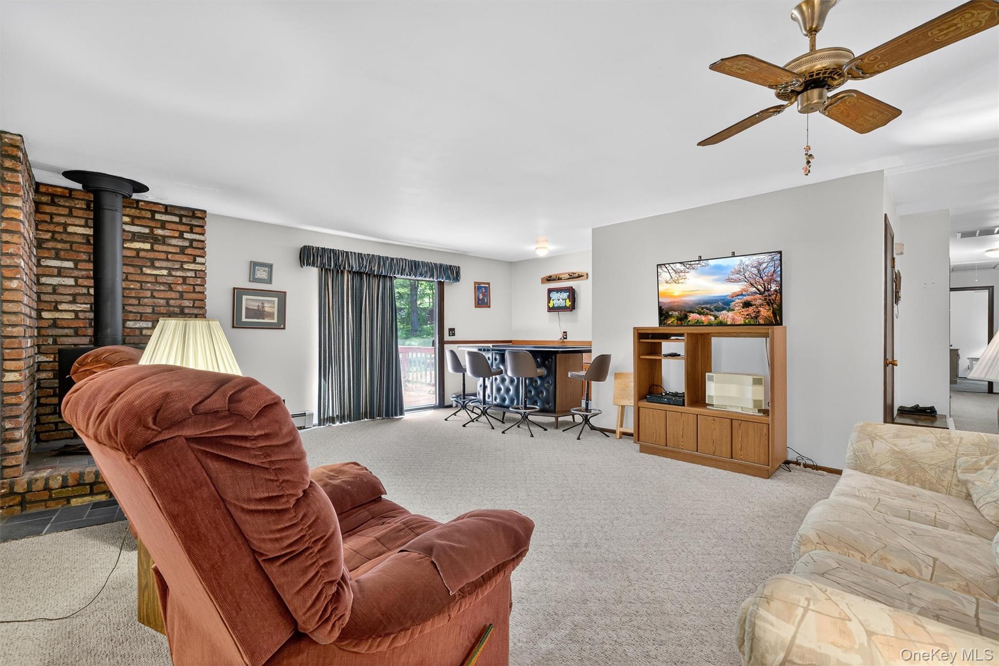 351 Ski Run Road, Bloomingburg, NY 12721