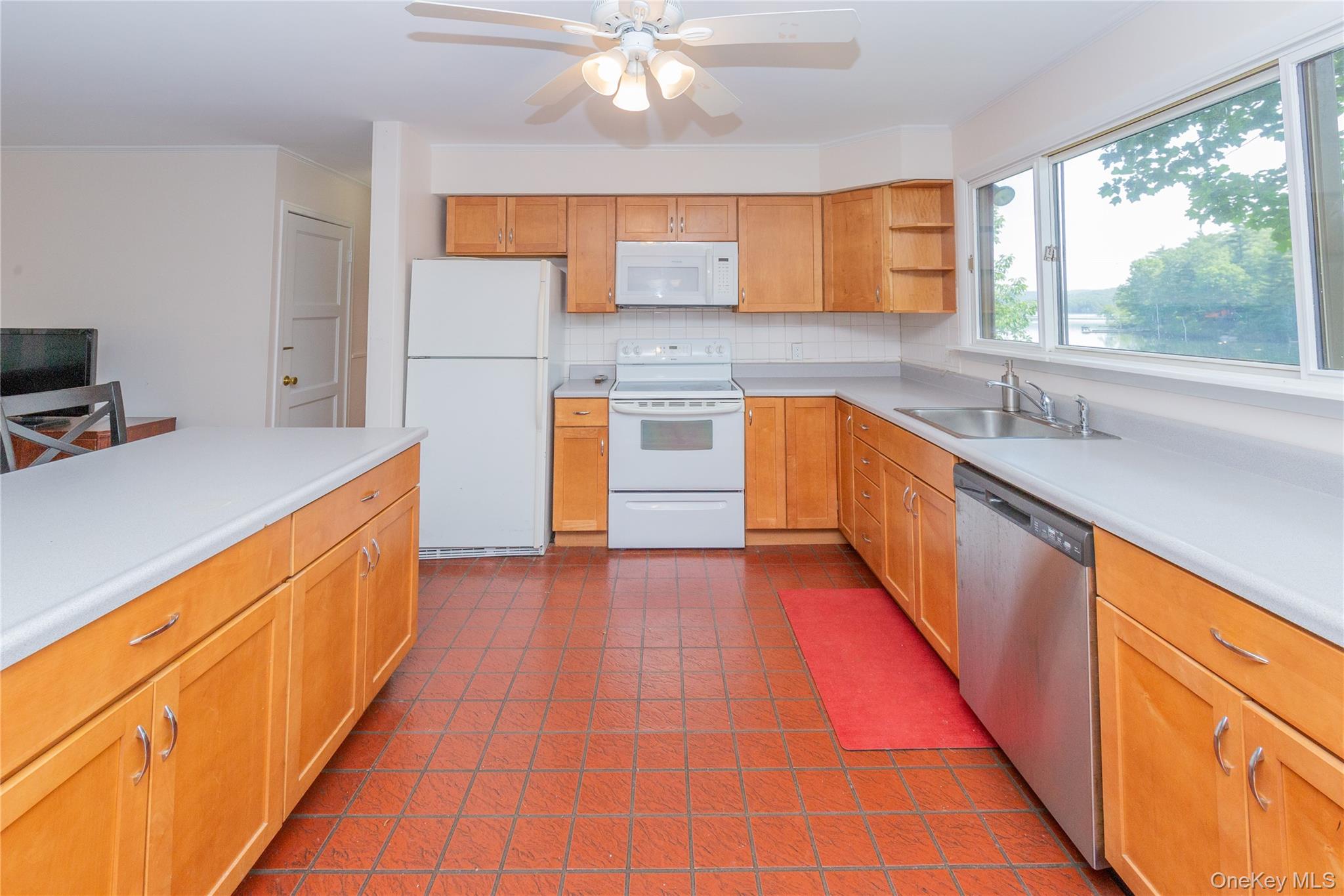 24 Crescent Drive, Holmes, NY 12531