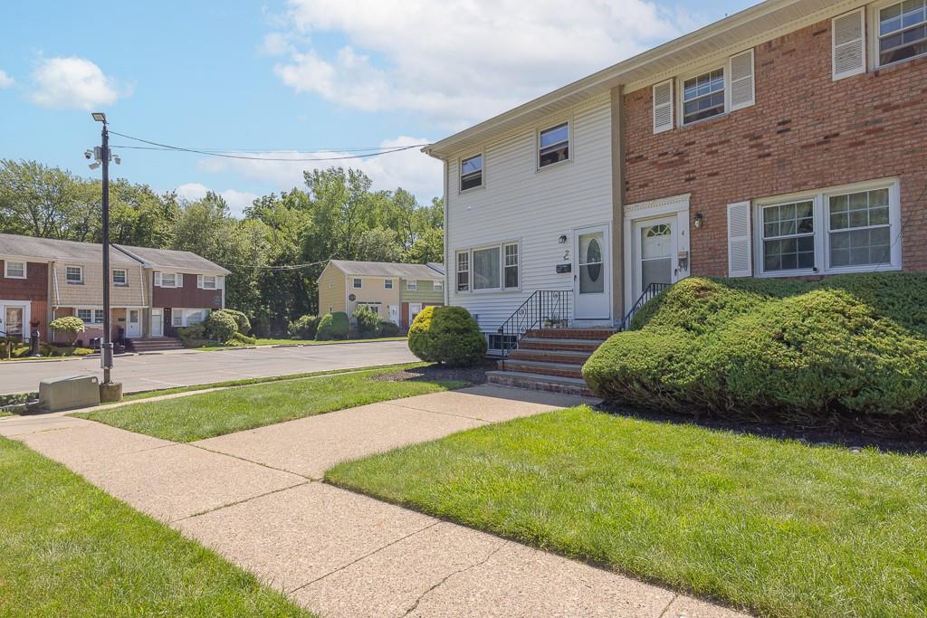 2 Alan Road, Spring Valley, NY 10977