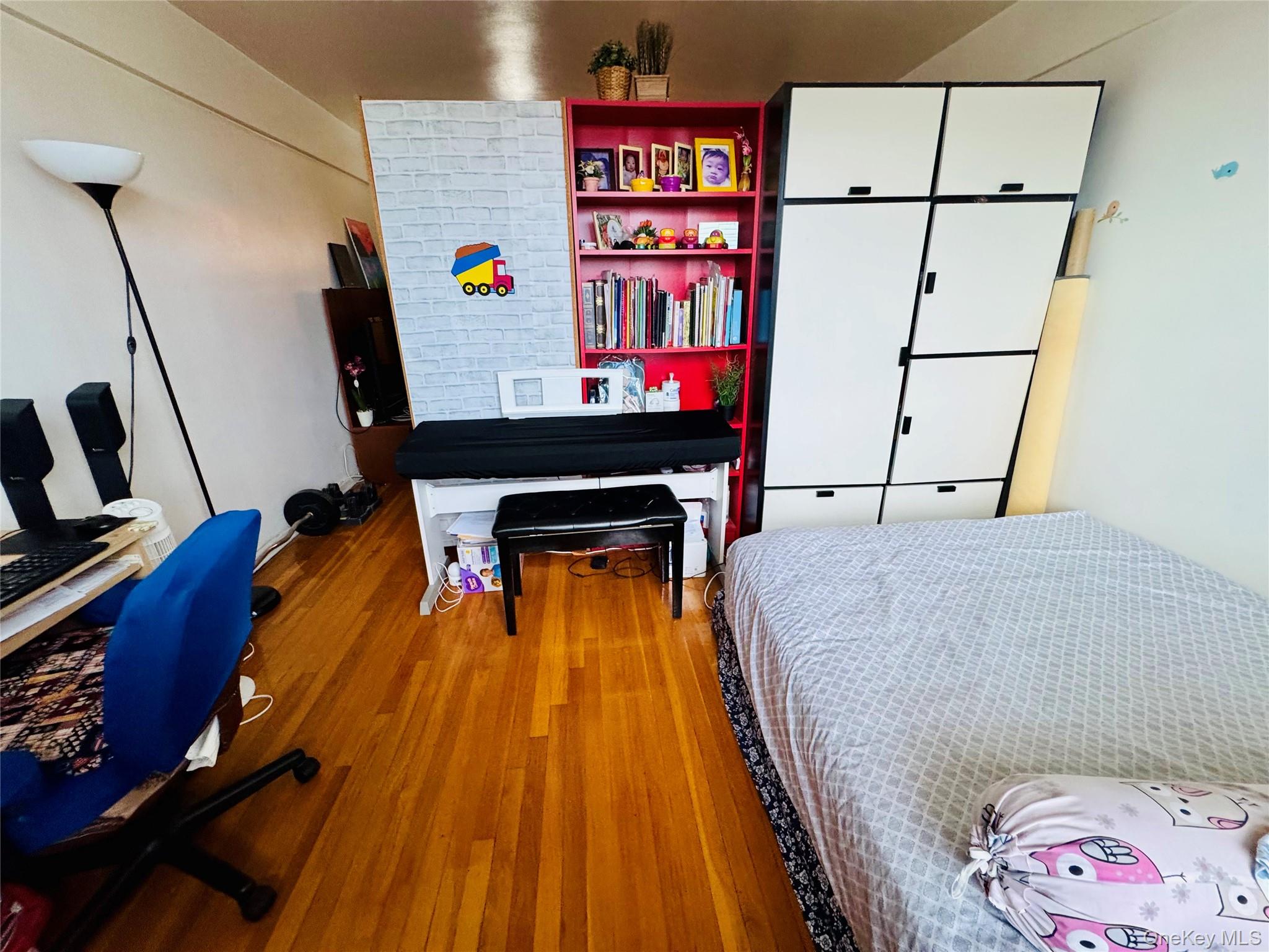 63-84 Saunders Street # 2G, Rego Park, NY 11374