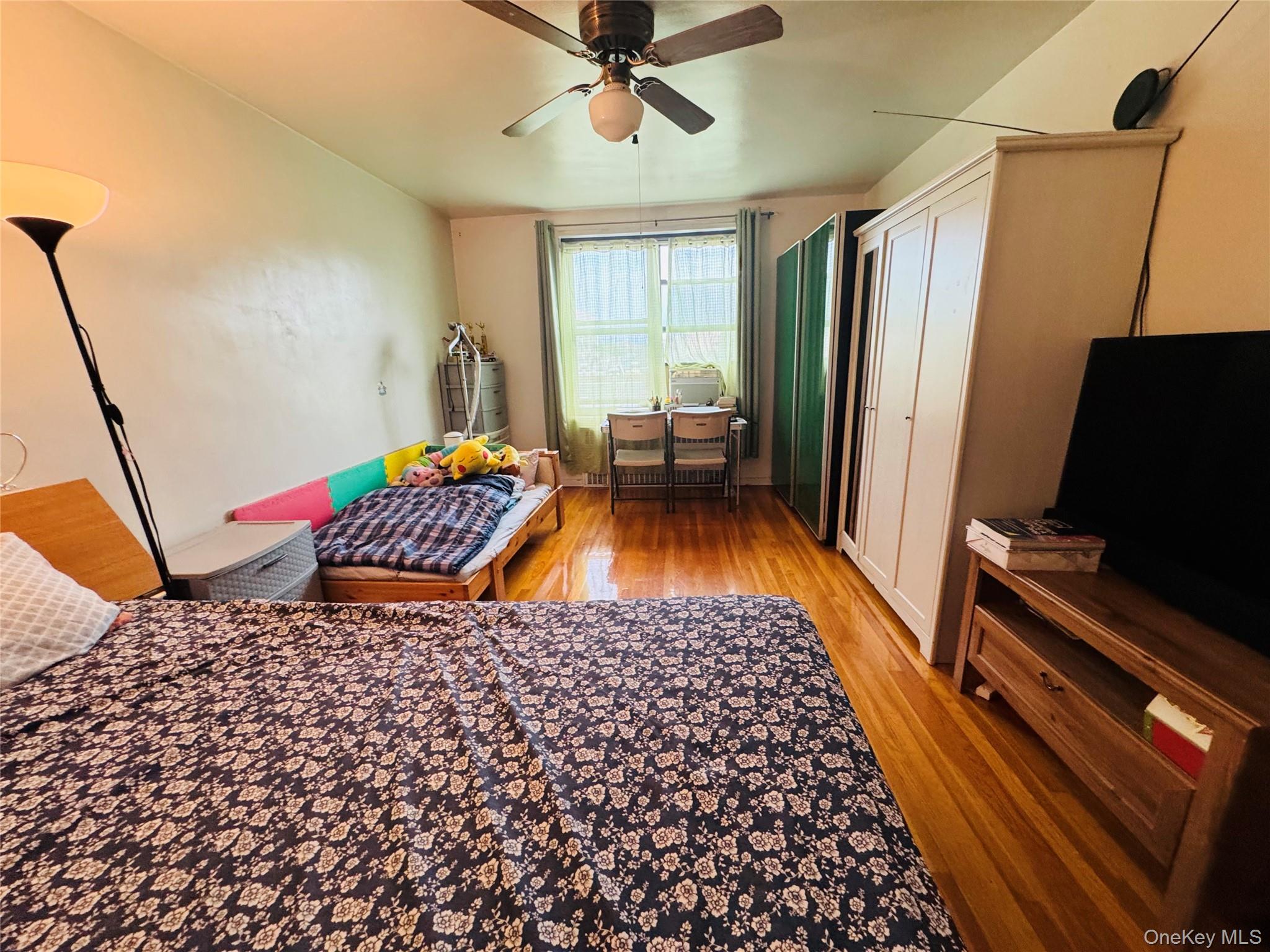 63-84 Saunders Street # 2G, Rego Park, NY 11374