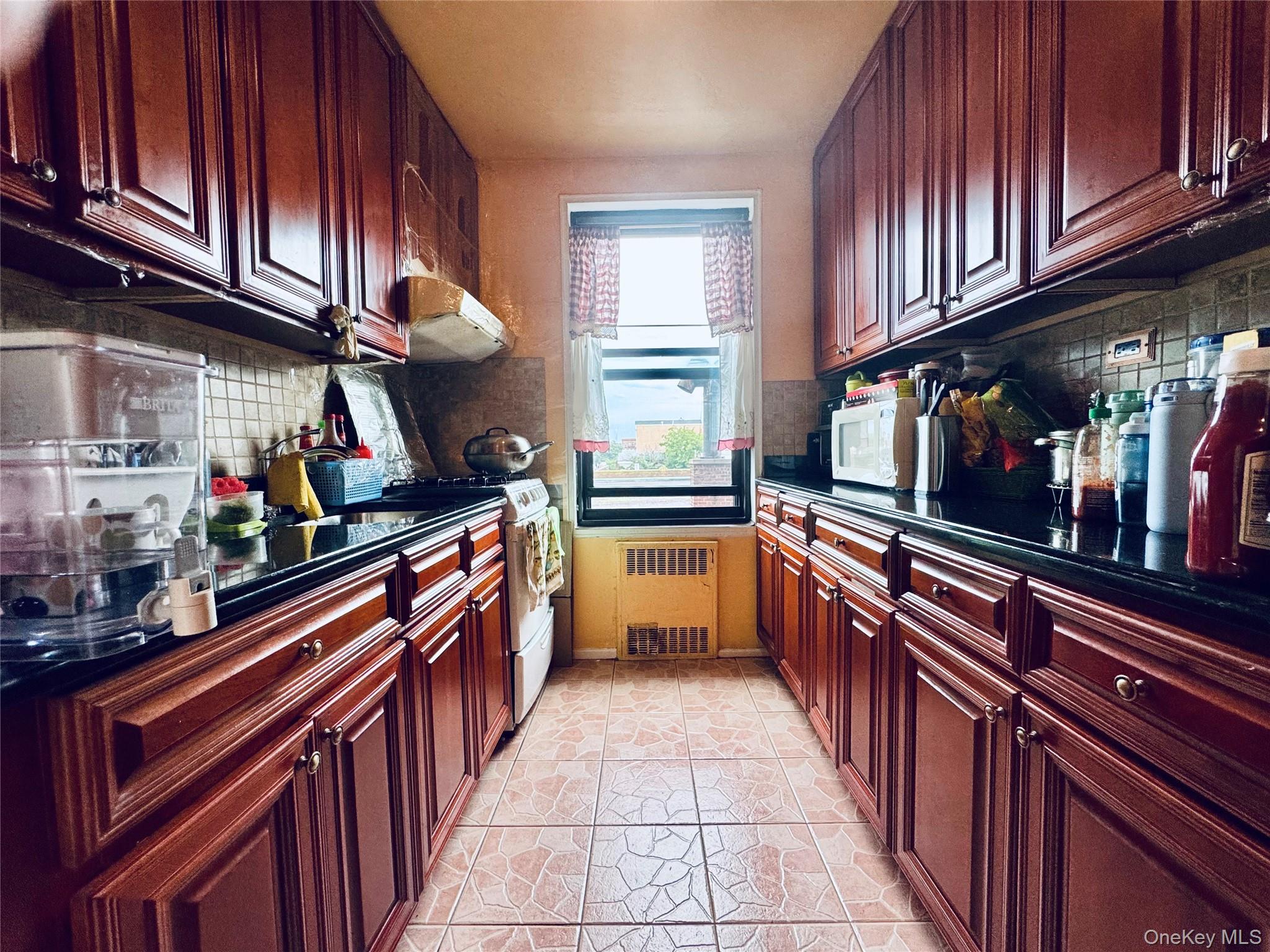 63-84 Saunders Street # 2G, Rego Park, NY 11374