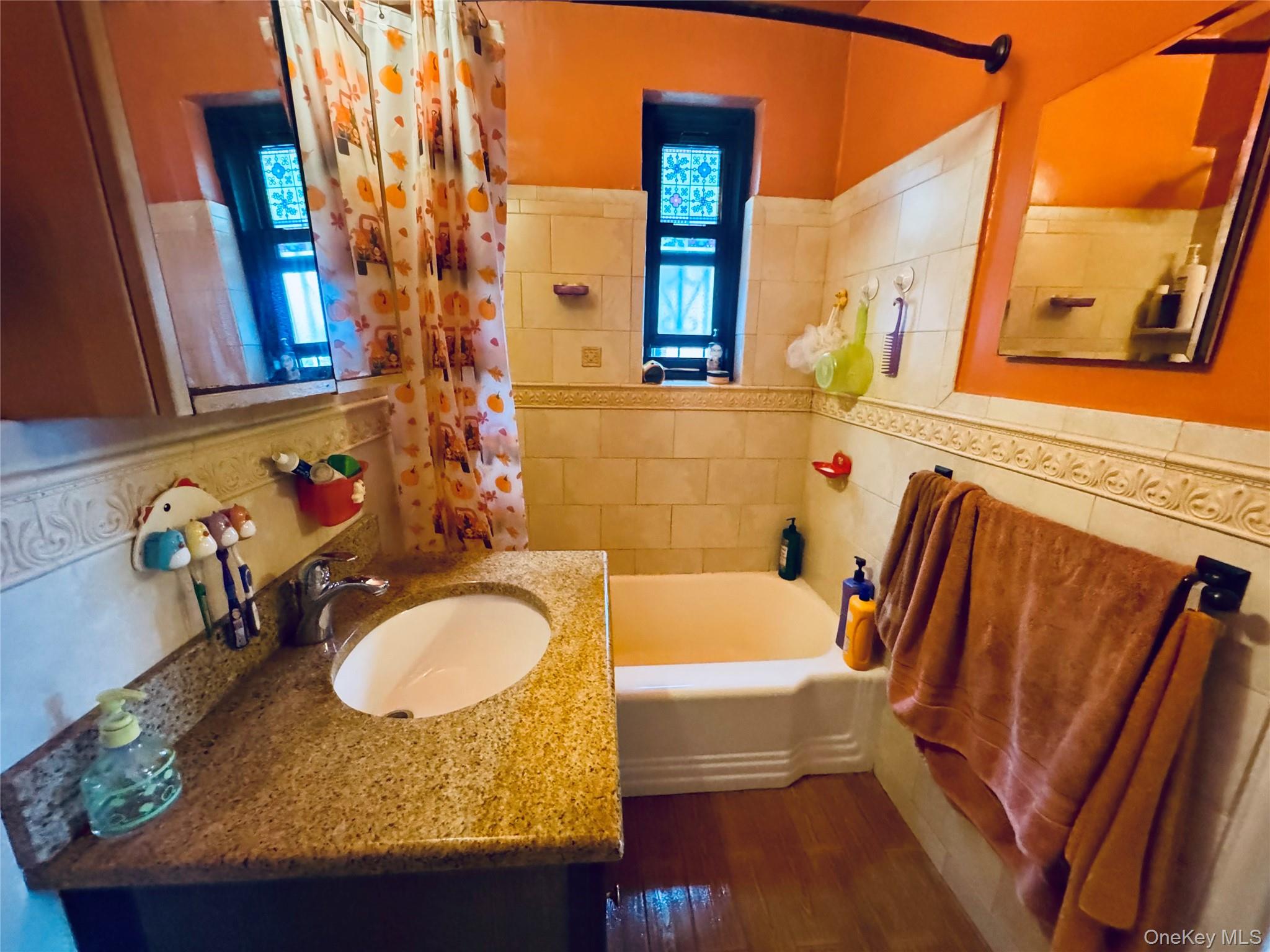 63-84 Saunders Street # 2G, Rego Park, NY 11374