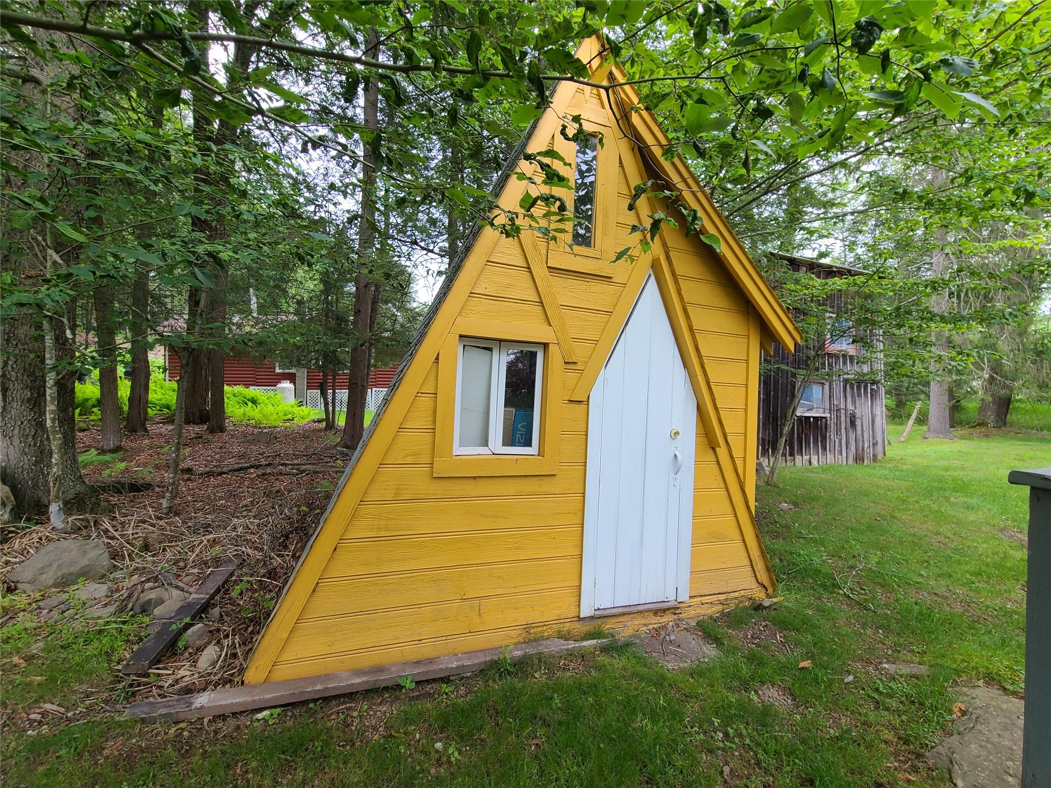 39 E James Avenue, Smallwood, NY 12778