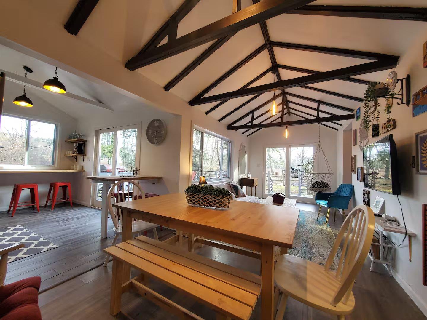 39 E James Avenue, Smallwood, NY 12778