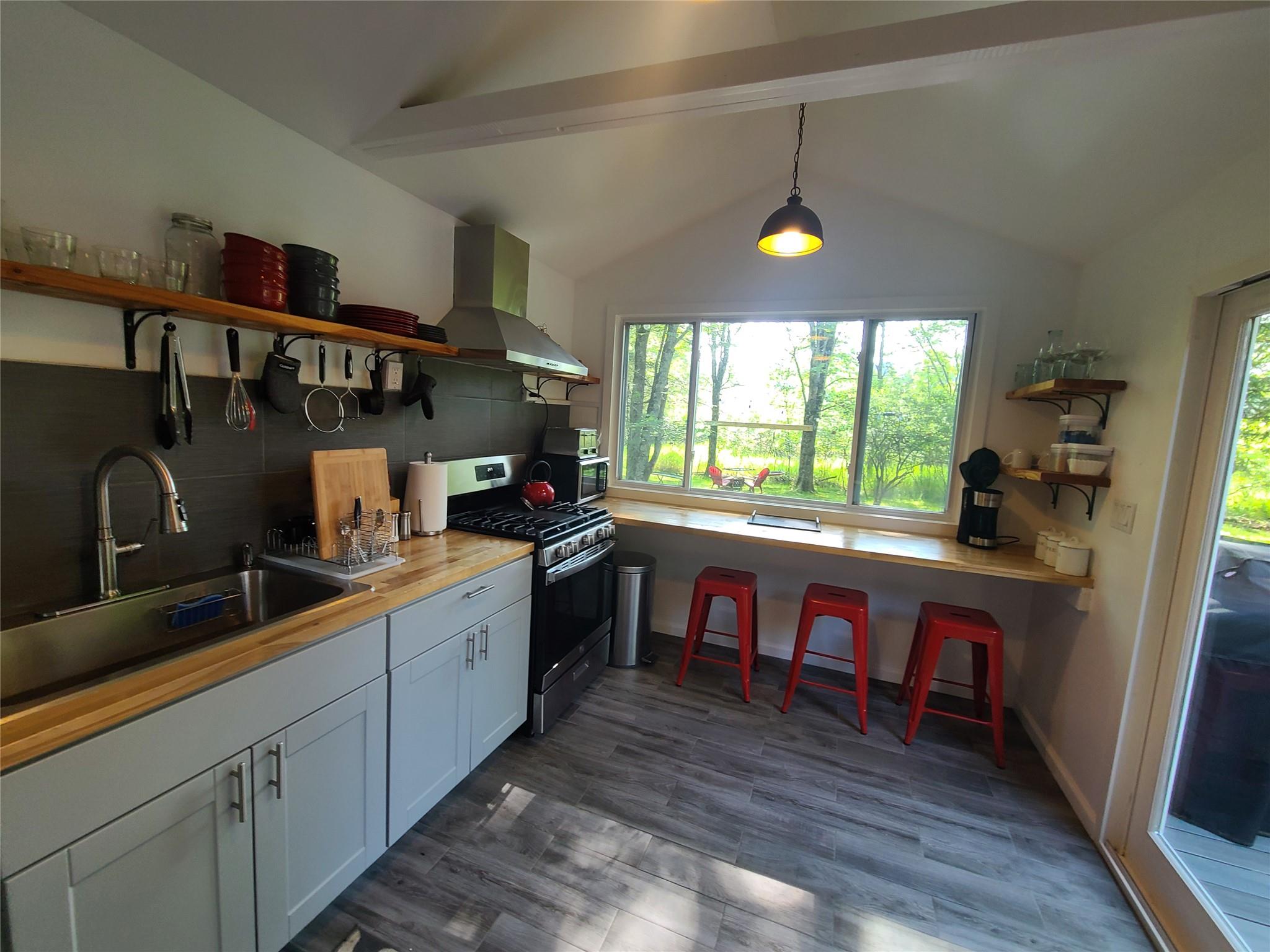 39 E James Avenue, Smallwood, NY 12778