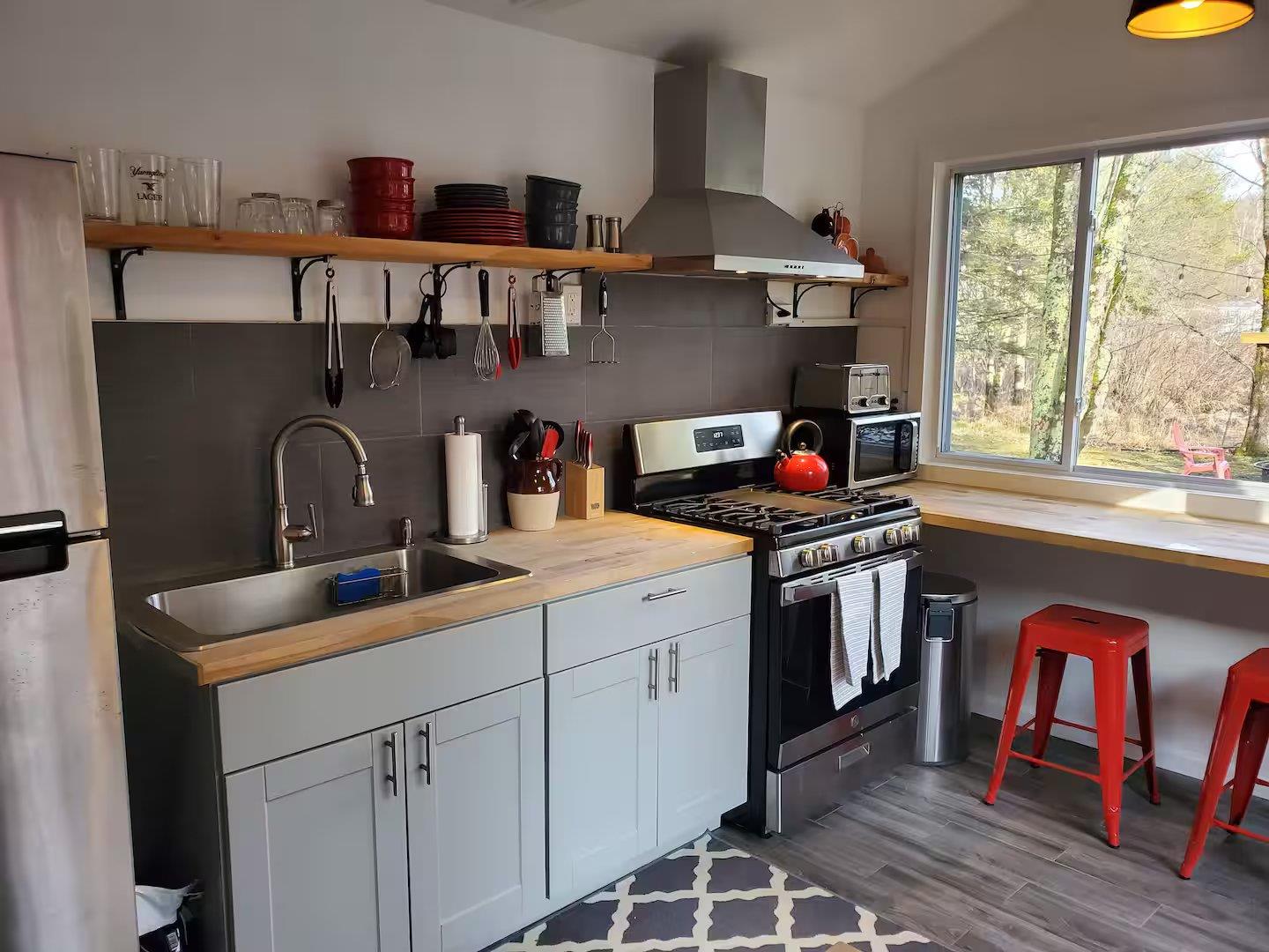 39 E James Avenue, Smallwood, NY 12778