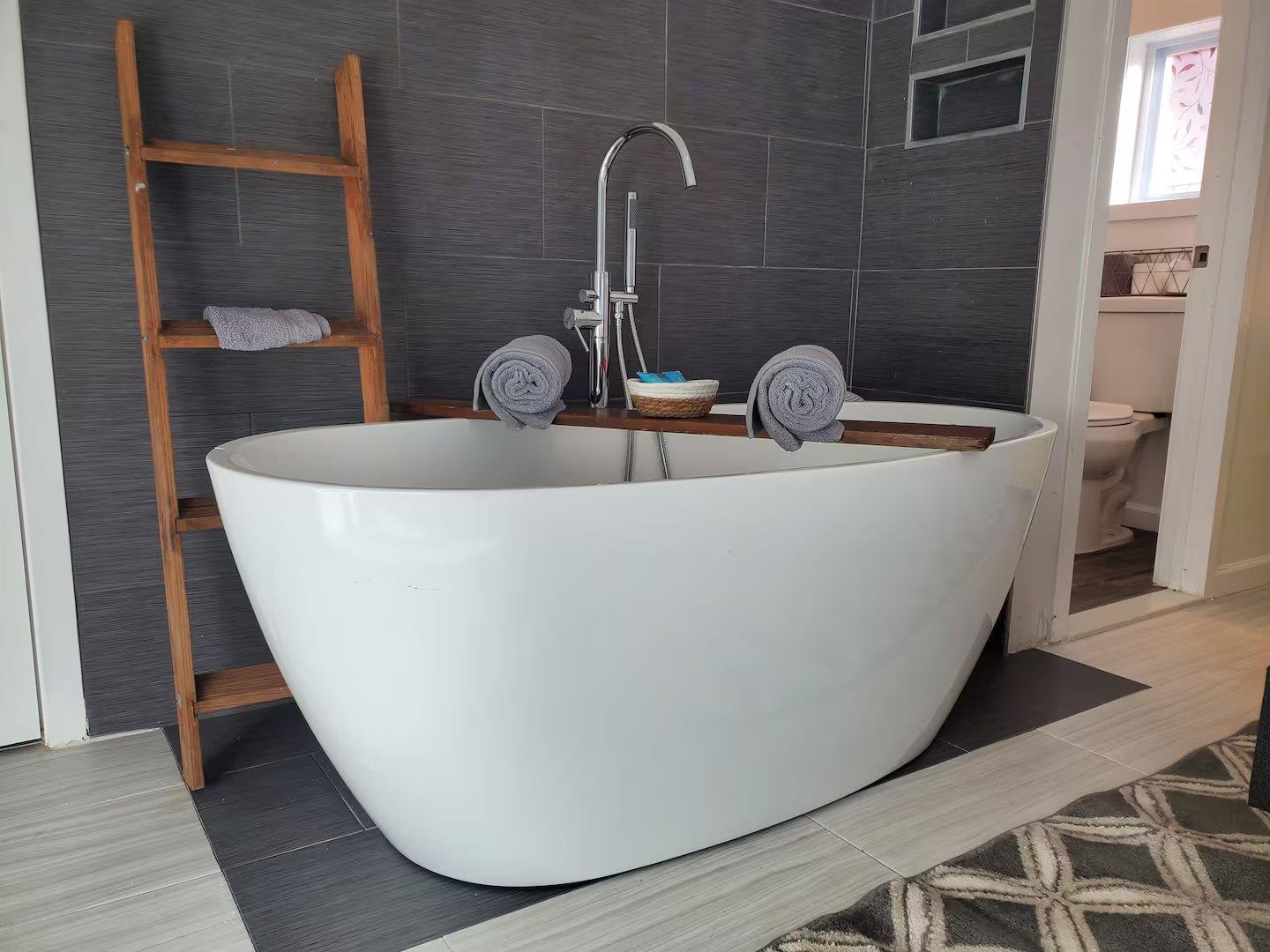 39 E James Avenue, Smallwood, NY 12778