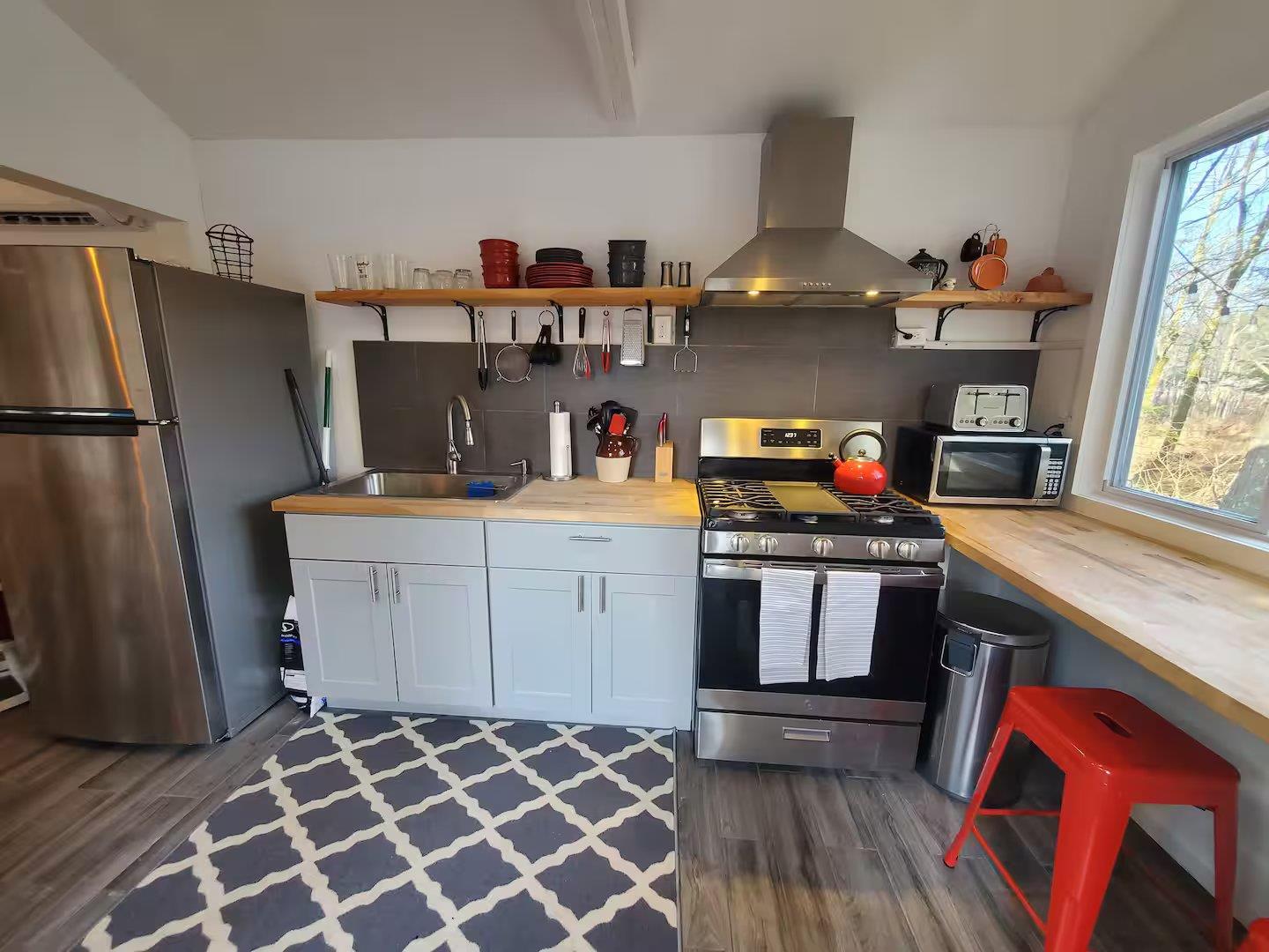 39 E James Avenue, Smallwood, NY 12778