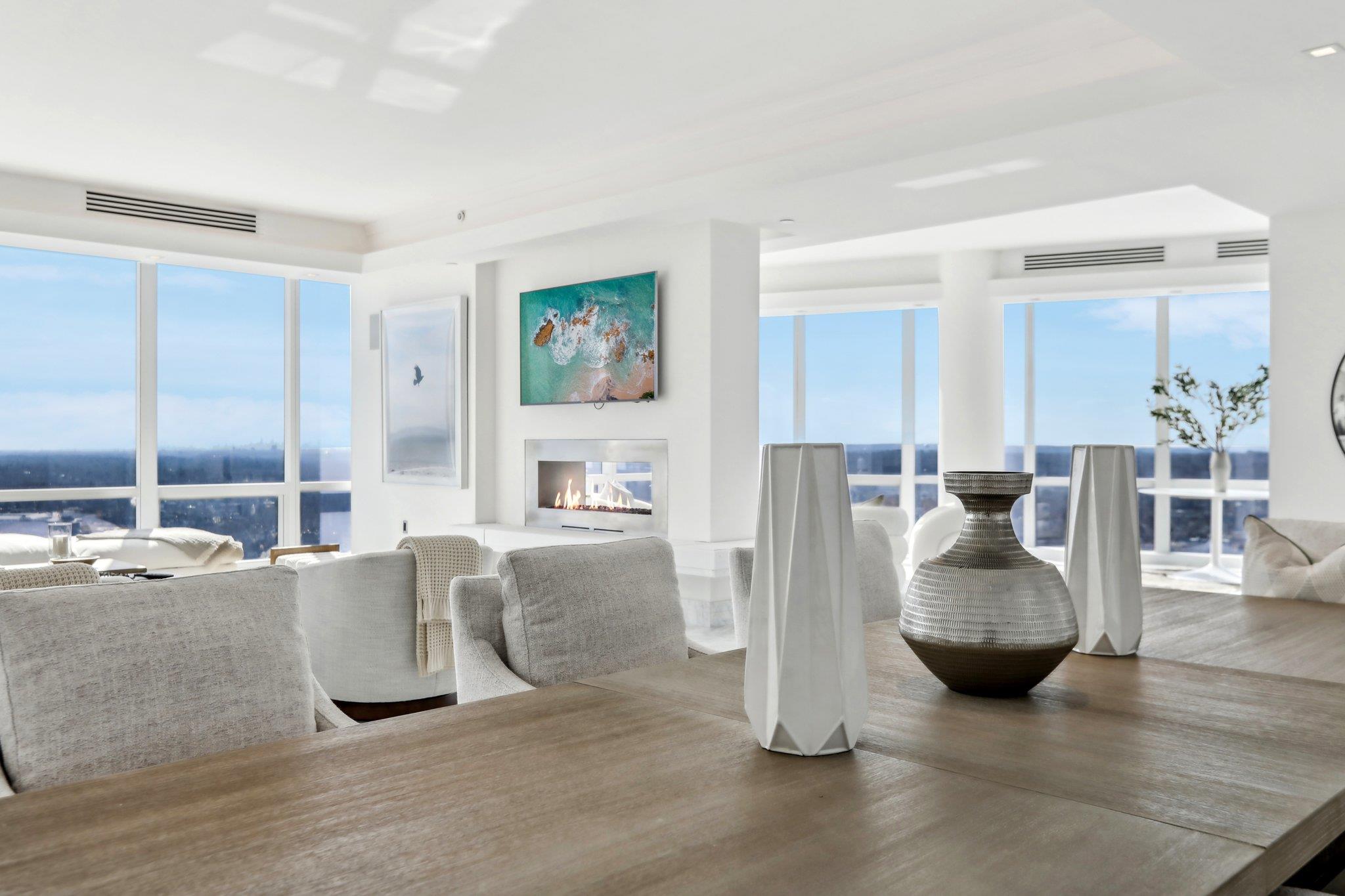 5 Renaissance Square # PH41G, White Plains, NY 10601